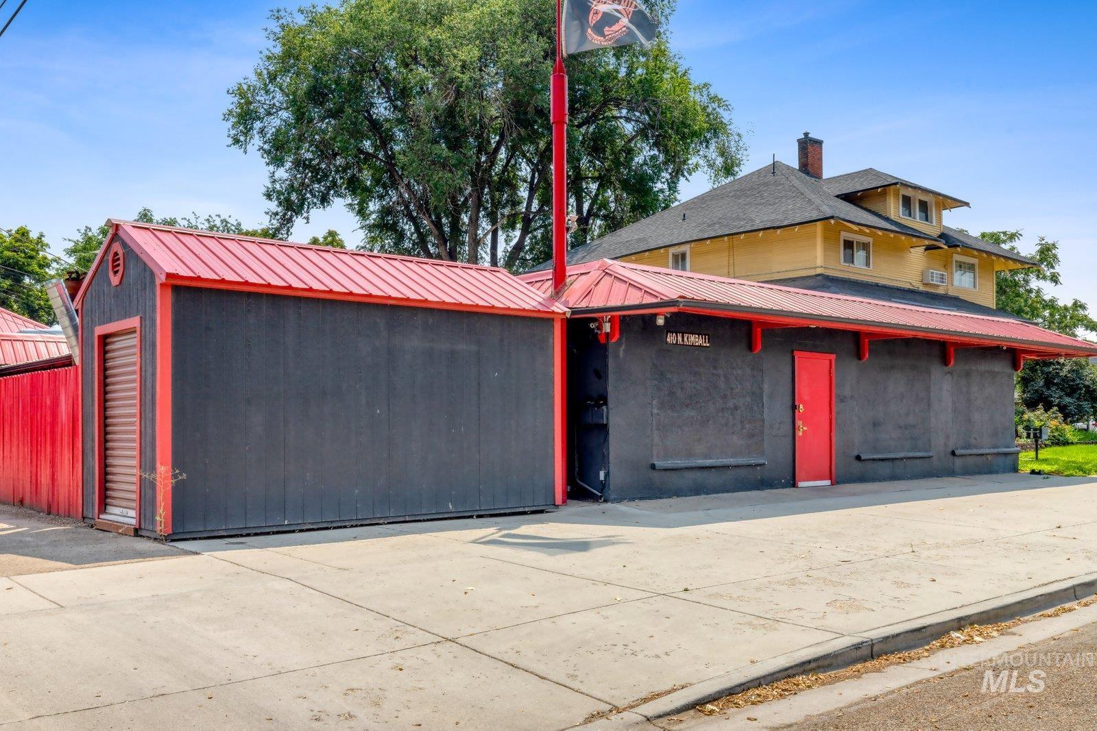 410 N Kimball Ave Property Photo 3