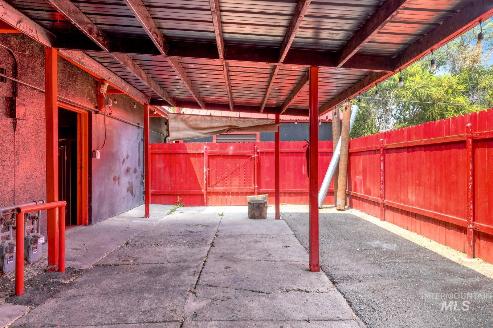 410 N Kimball Ave Property Photo 32
