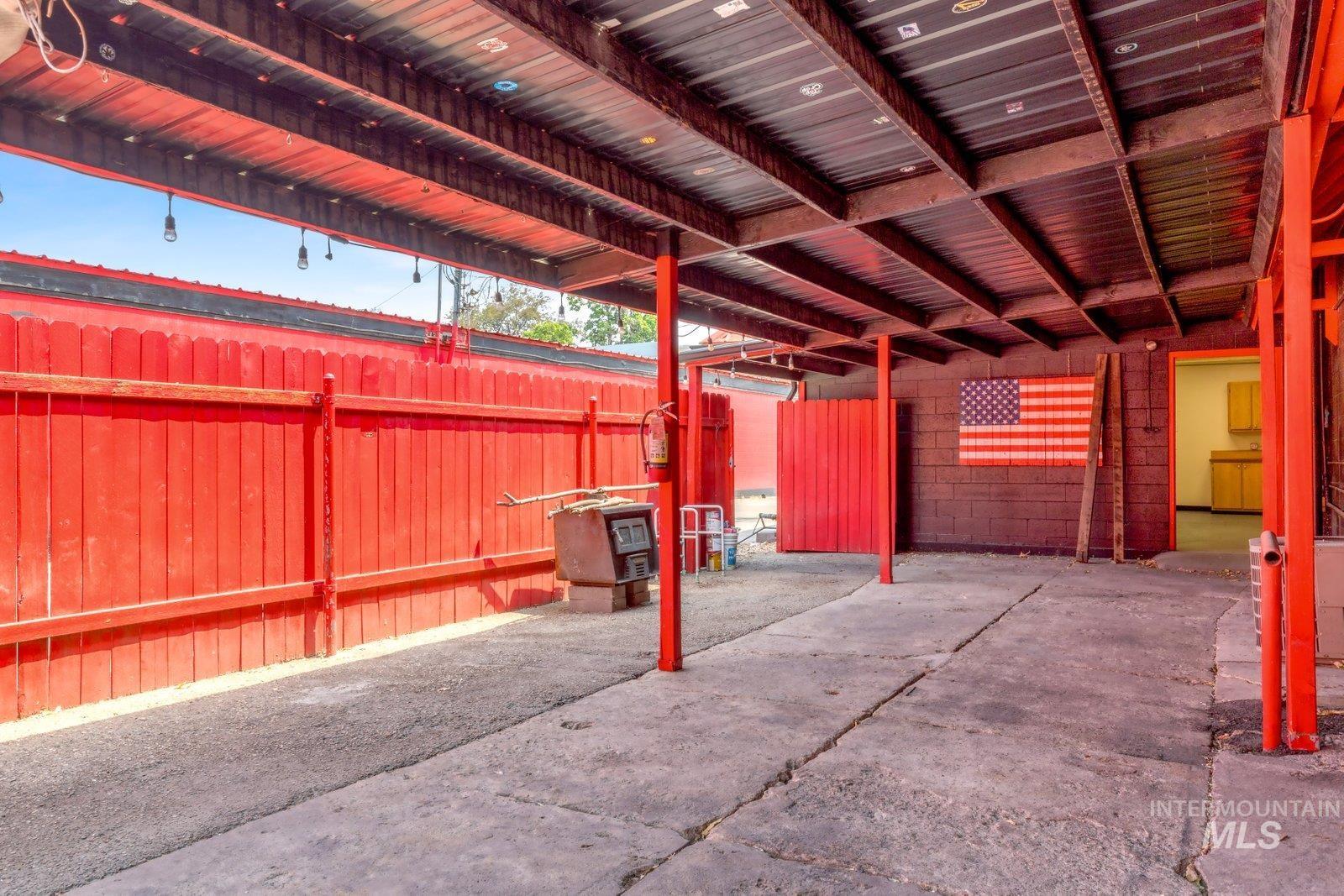 410 N Kimball Ave Property Photo 33