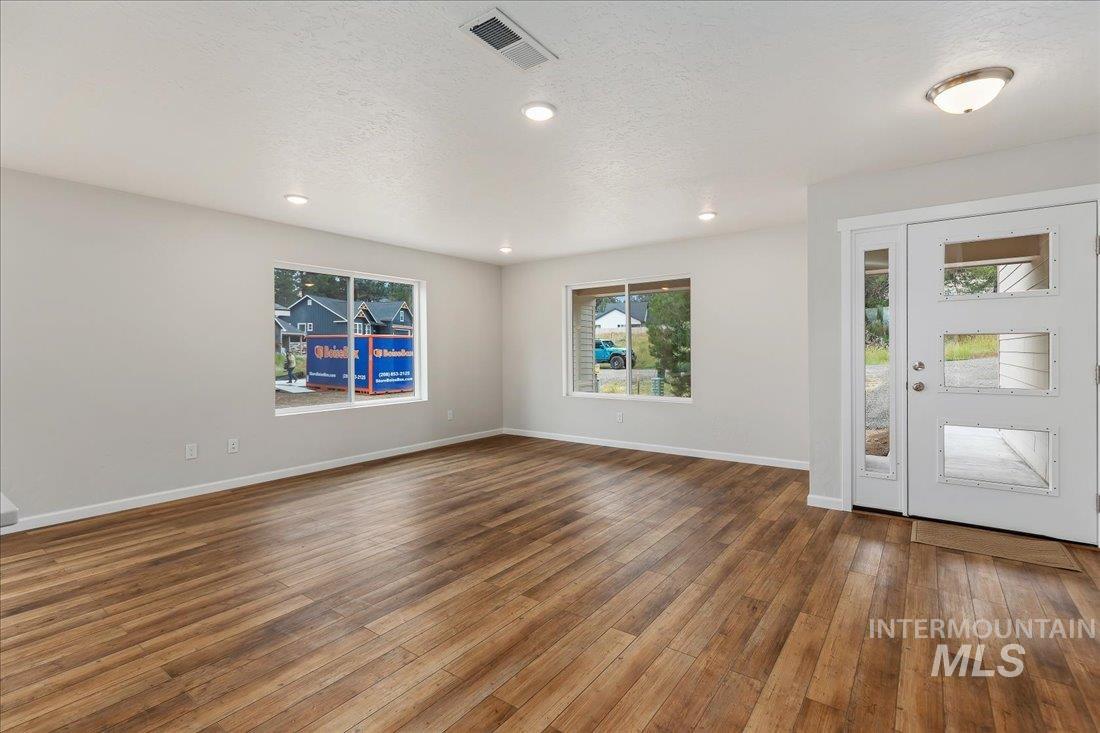 401 Antonette Cir Property Photo 10