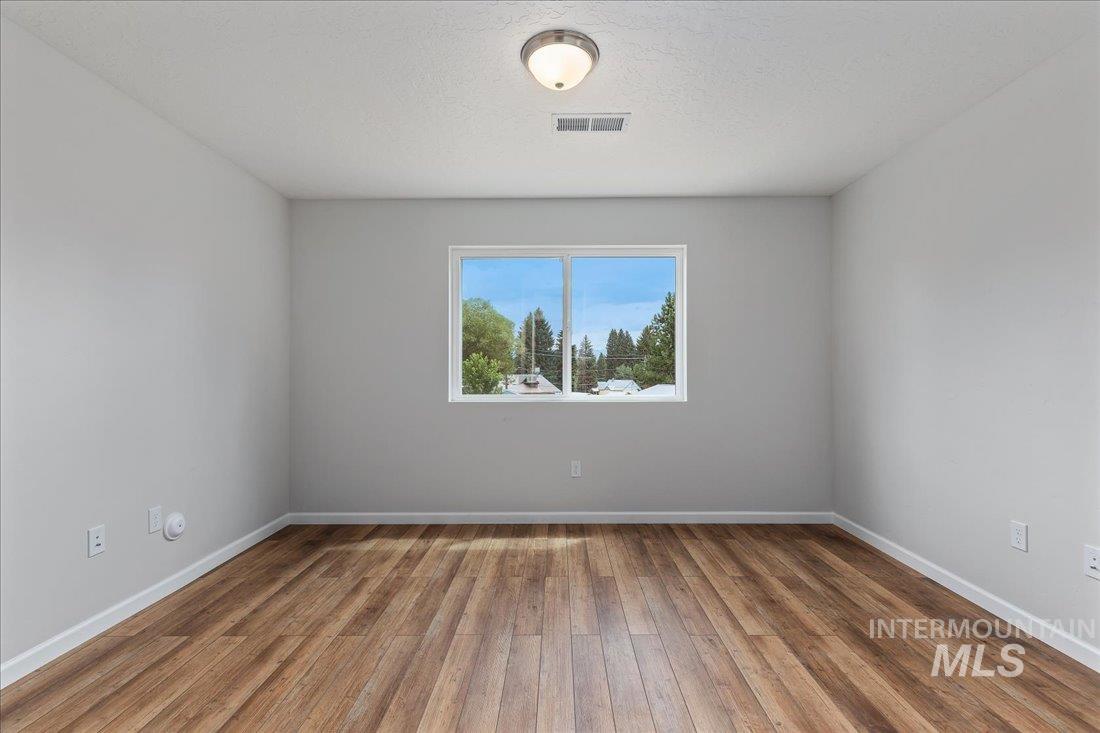 401 Antonette Cir Property Photo 16