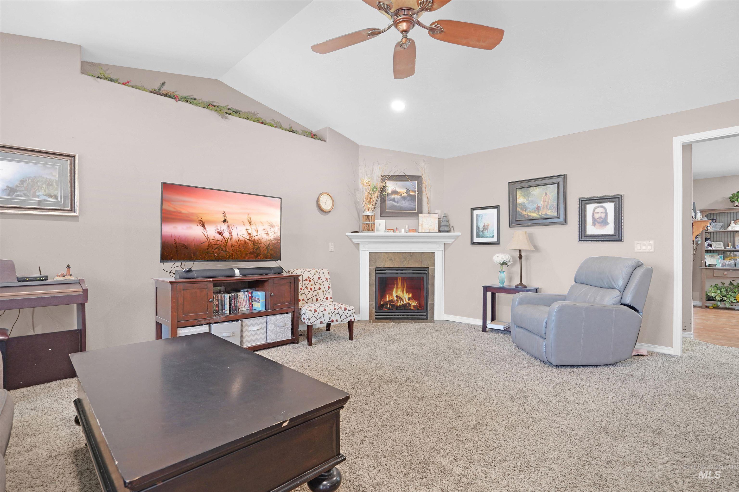407 Page Circle Property Photo 3