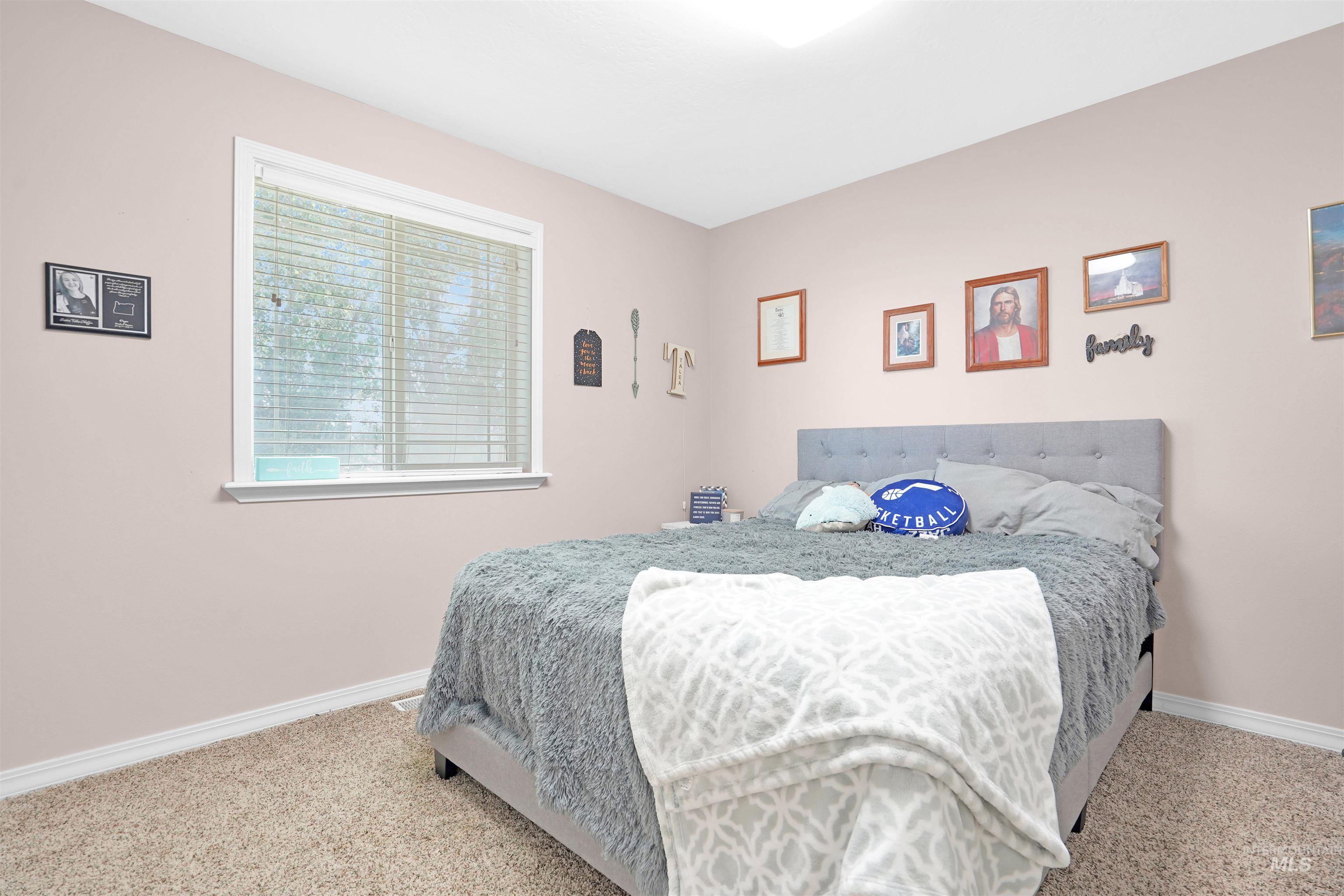 407 Page Circle Property Photo 10