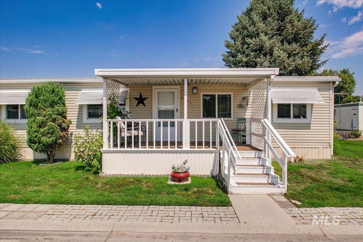 5381 N Glencrest Property Photo