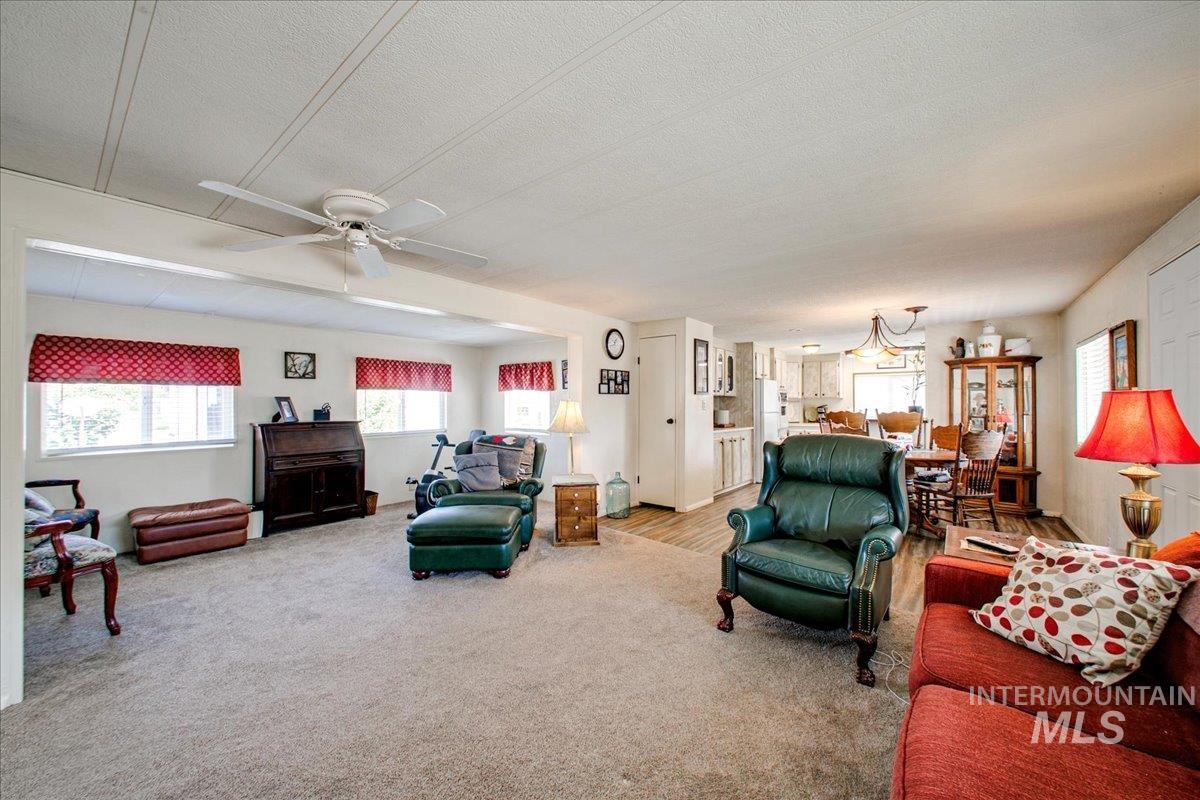 5381 N Glencrest Property Photo 13