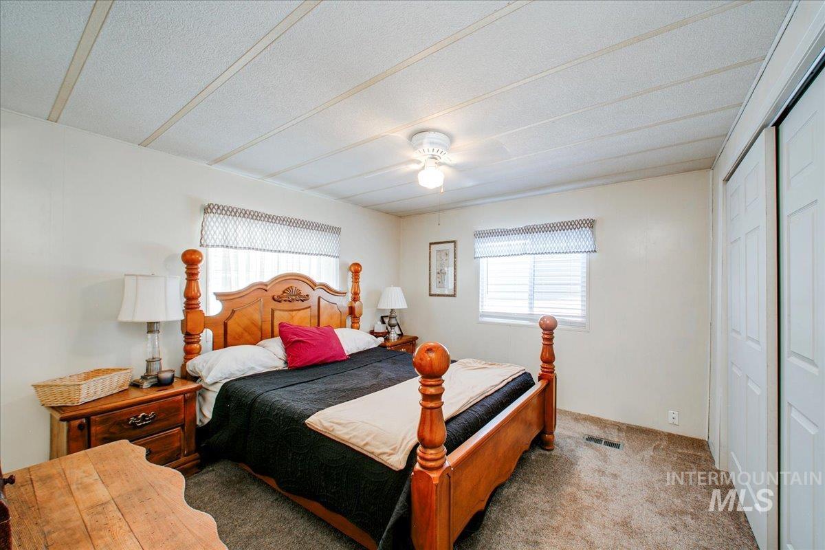 5381 N Glencrest Property Photo 19