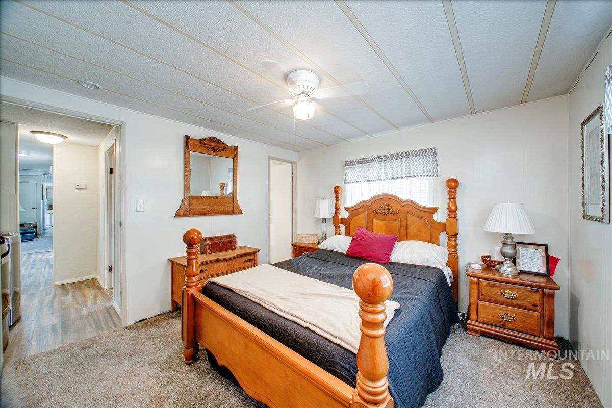5381 N Glencrest Property Photo 20