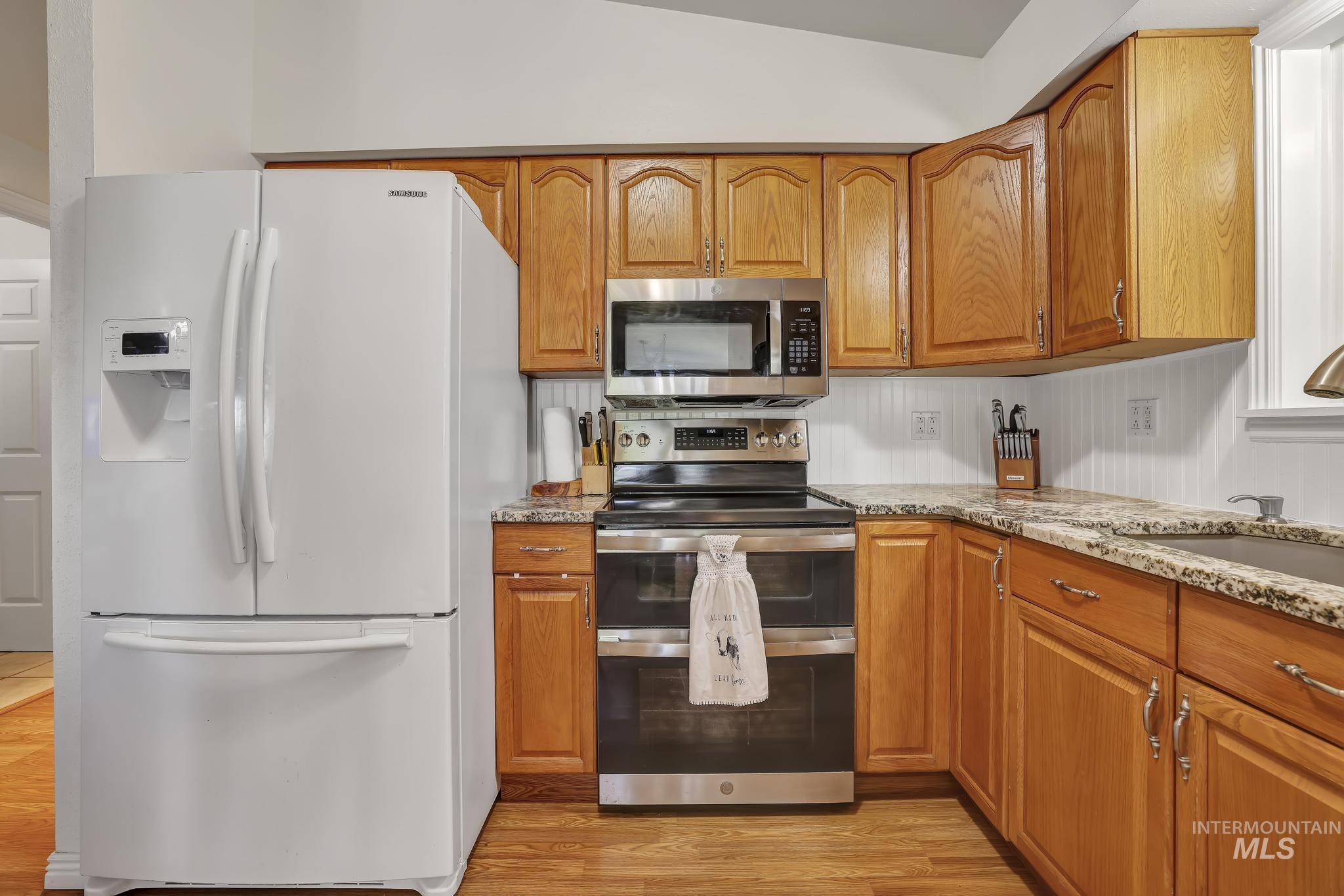 2736 E Northview Drive Property Photo 6