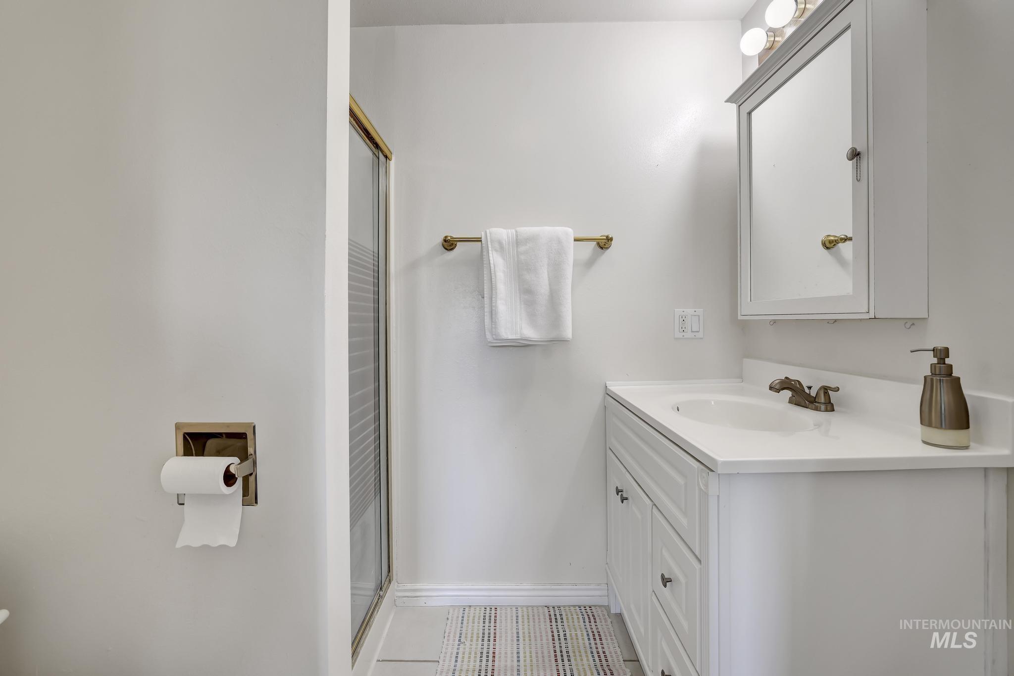 2736 E Northview Drive Property Photo 10