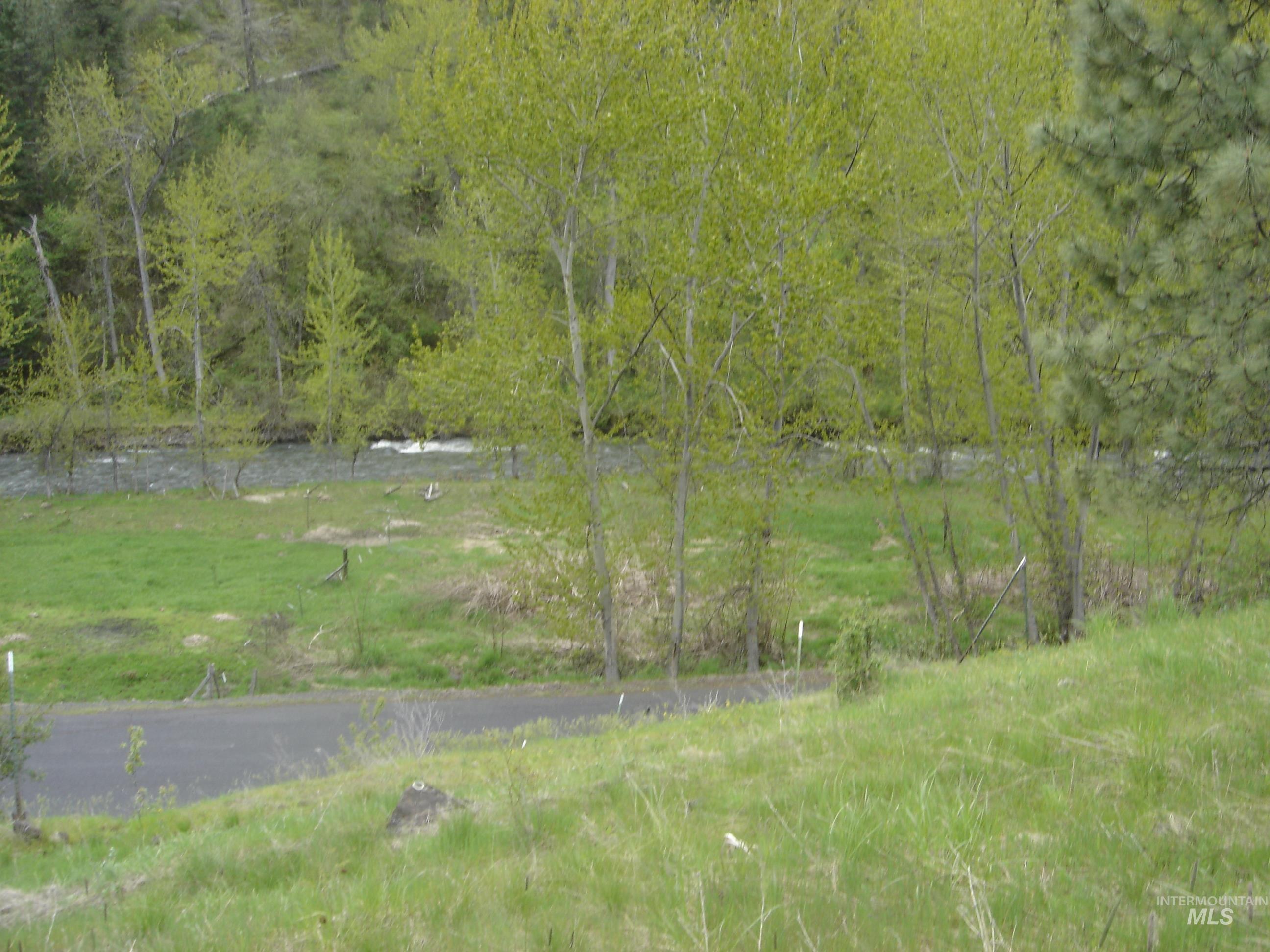 1068 Clearcreek Road Property Photo 8