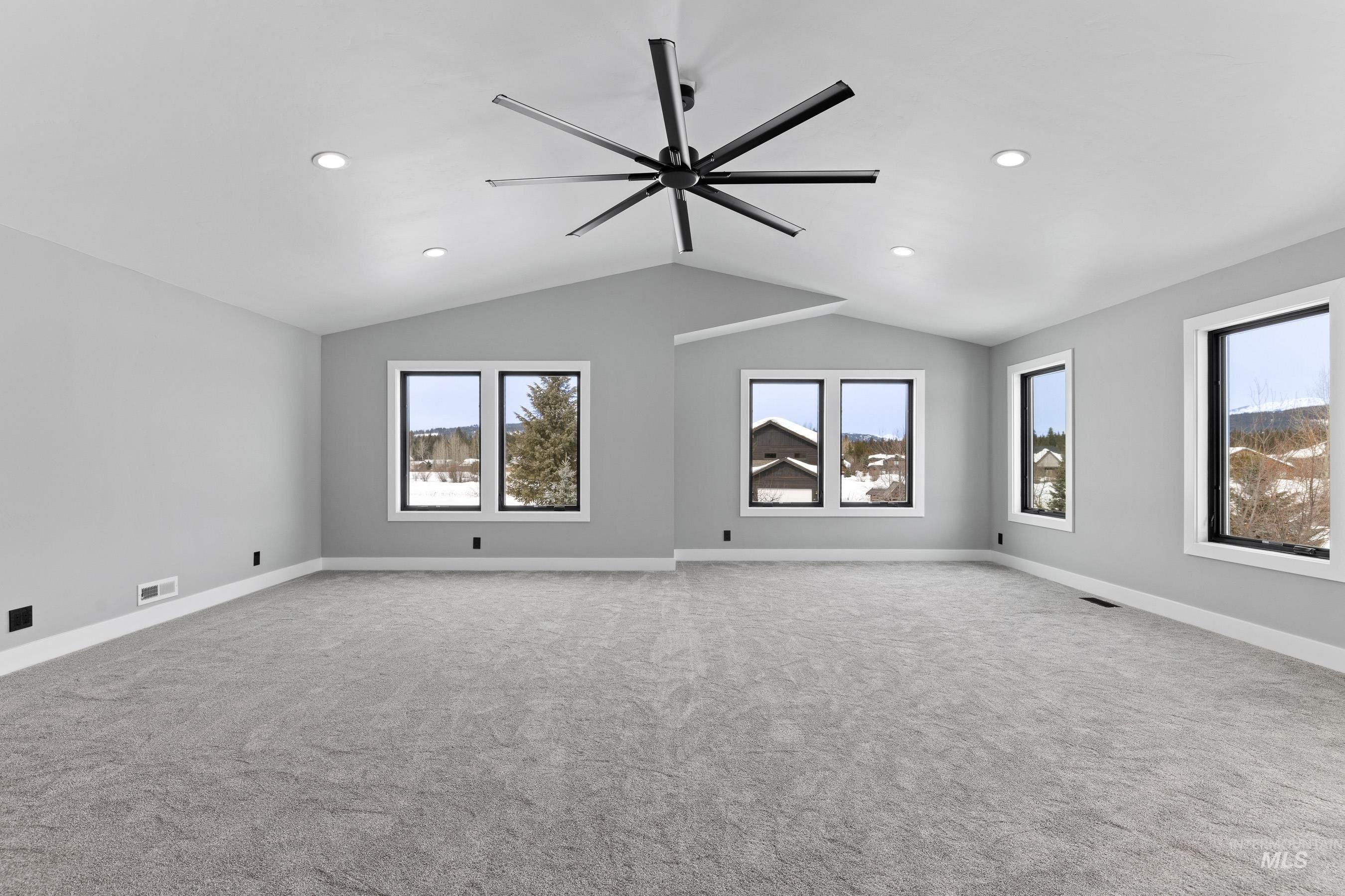 224 Meadow Lake Ct Property Photo 20