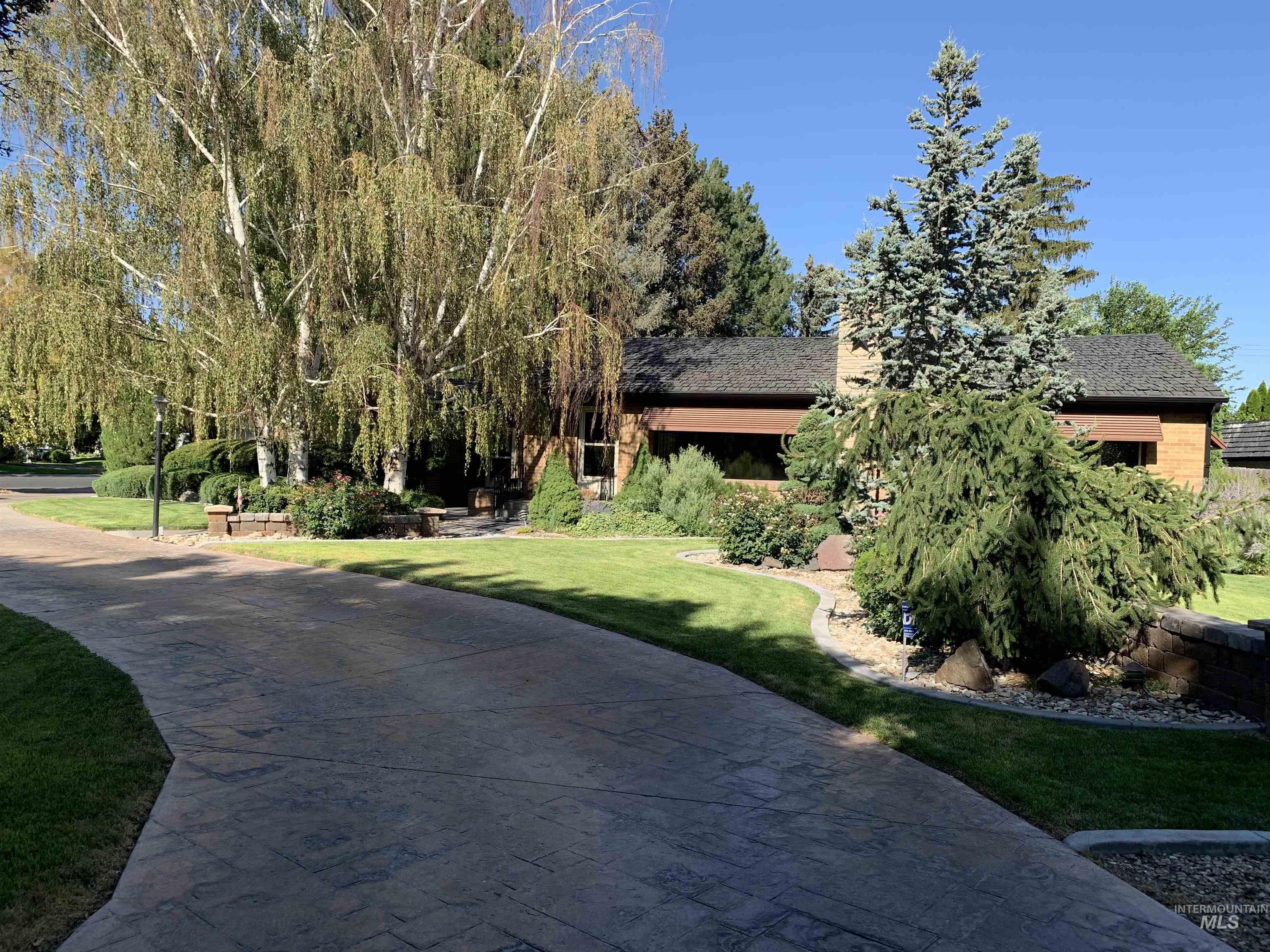 1859 Alturas Drive Property Photo 3