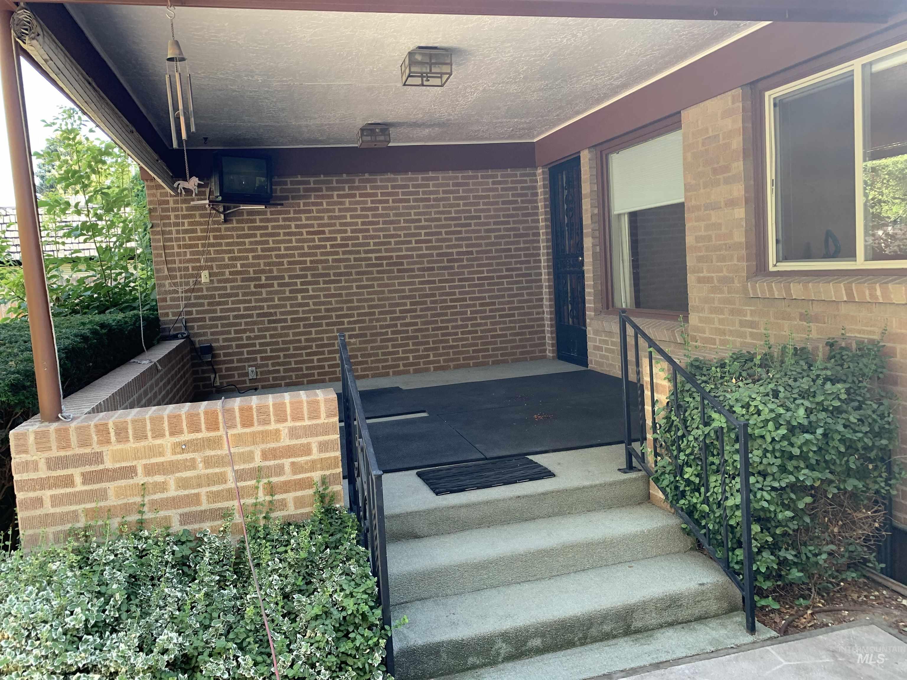 1859 Alturas Drive Property Photo 34