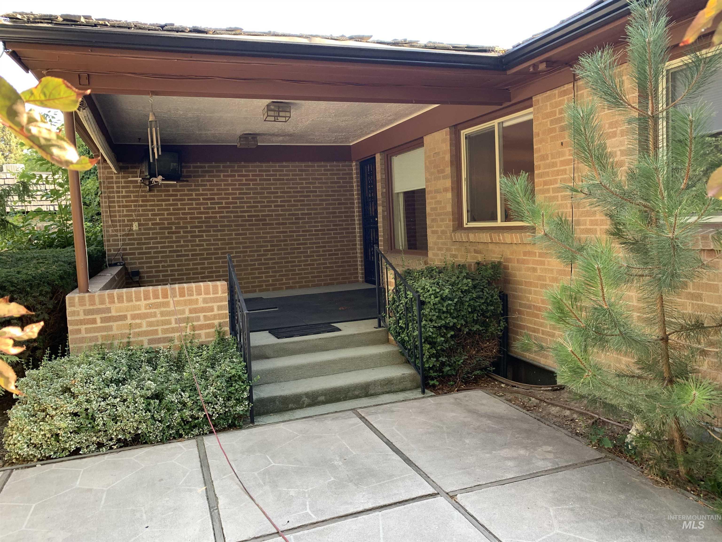 1859 Alturas Drive Property Photo 35