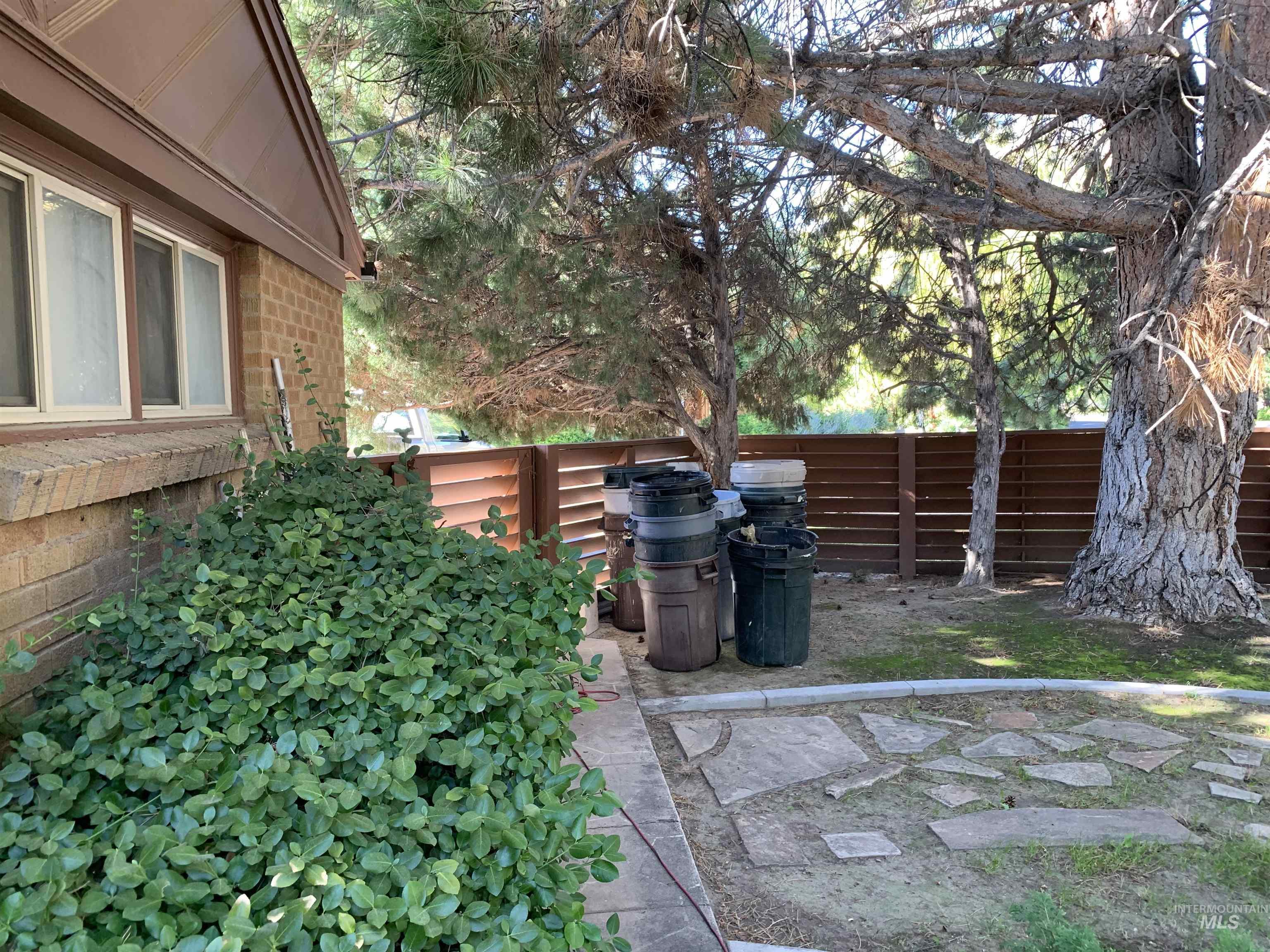 1859 Alturas Drive Property Photo 36