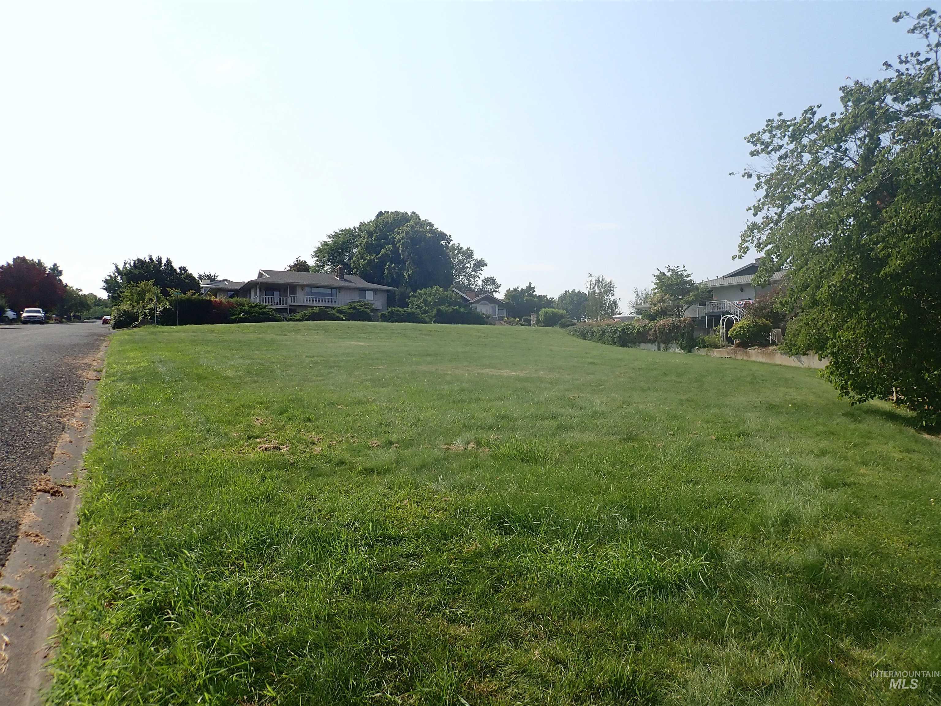 2936 Mayfair Ridge Property Photo 4