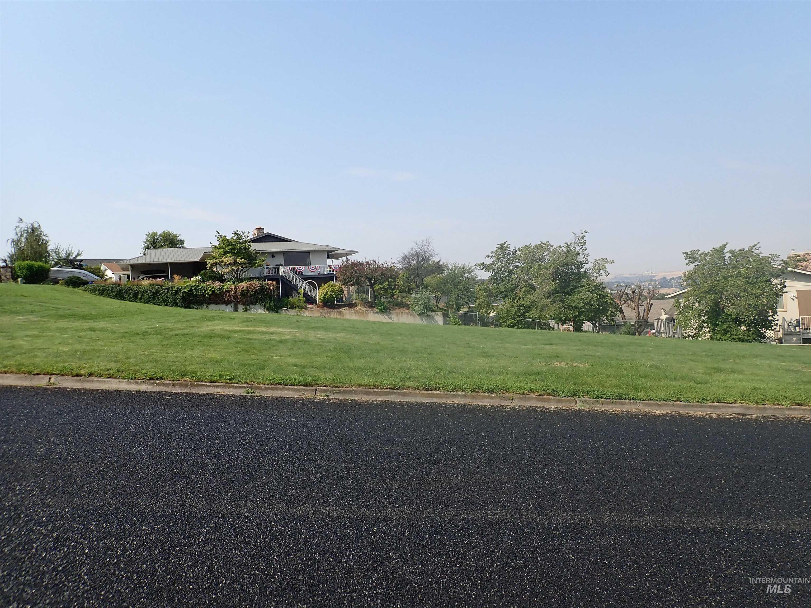 2936 Mayfair Ridge Property Photo 5