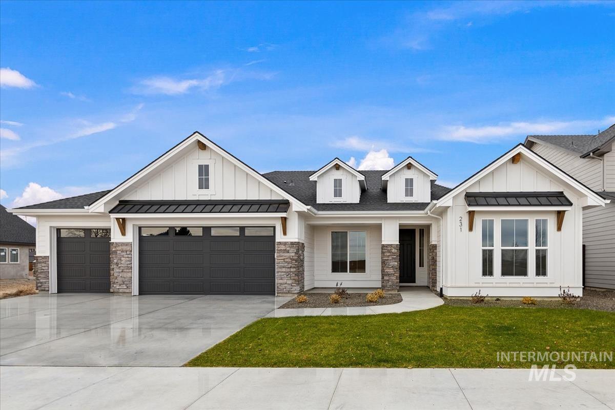 6300 E One Tree Place Property Photo 1