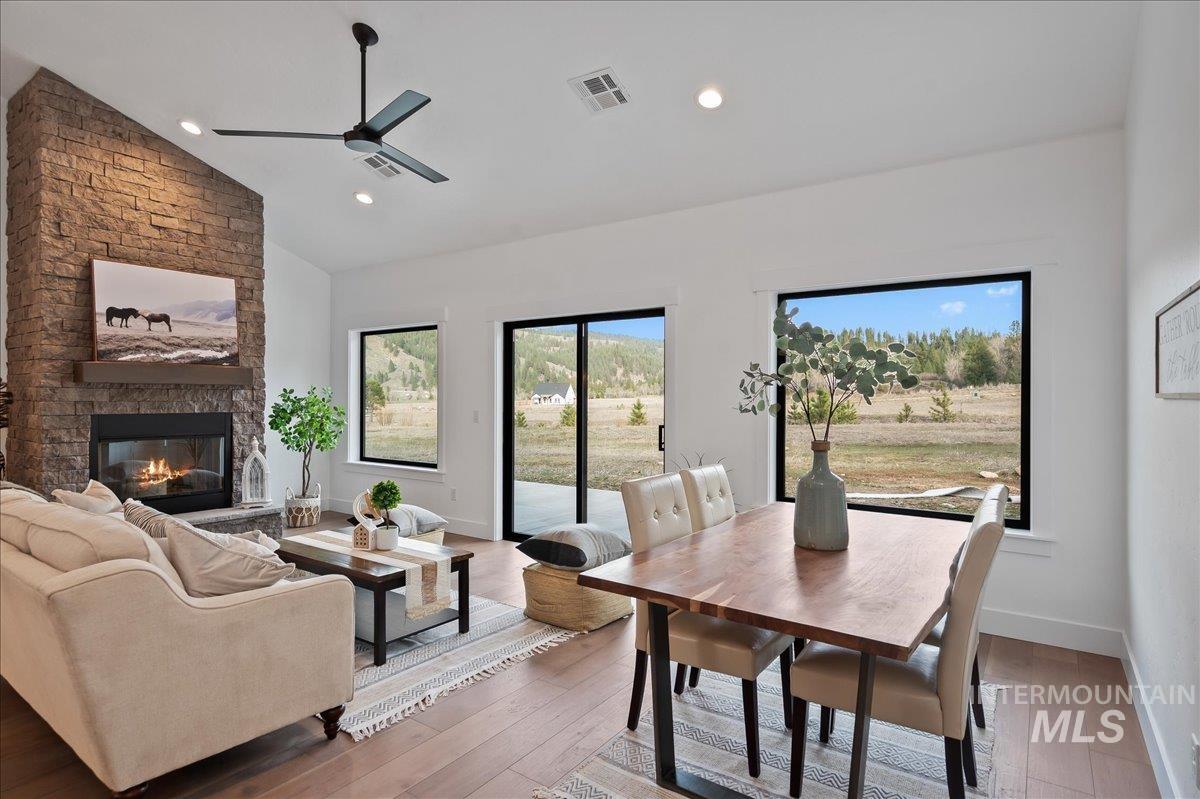 24 Wapiti Court Property Photo 1