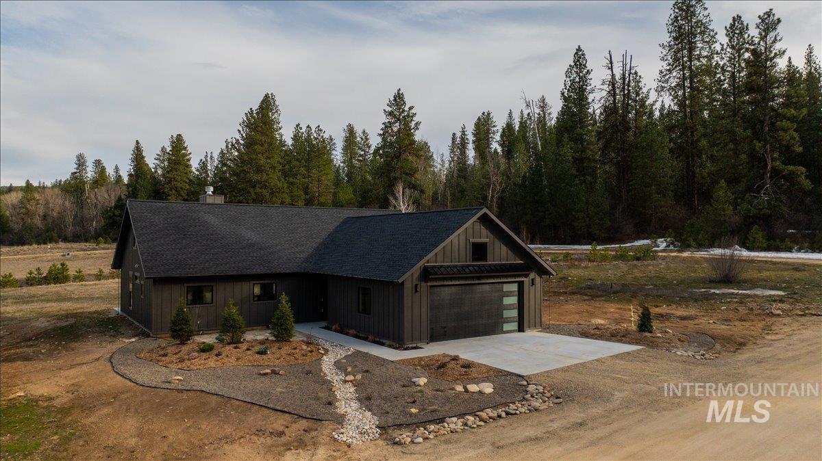 24 Wapiti Court Property Photo 5