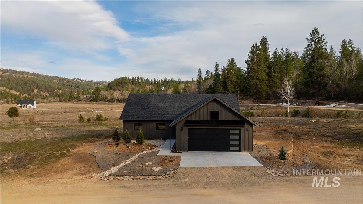 24 Wapiti Court Property Photo 6