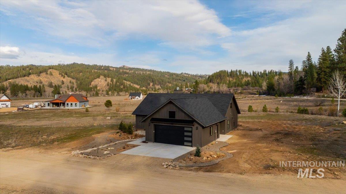 24 Wapiti Court Property Photo 7