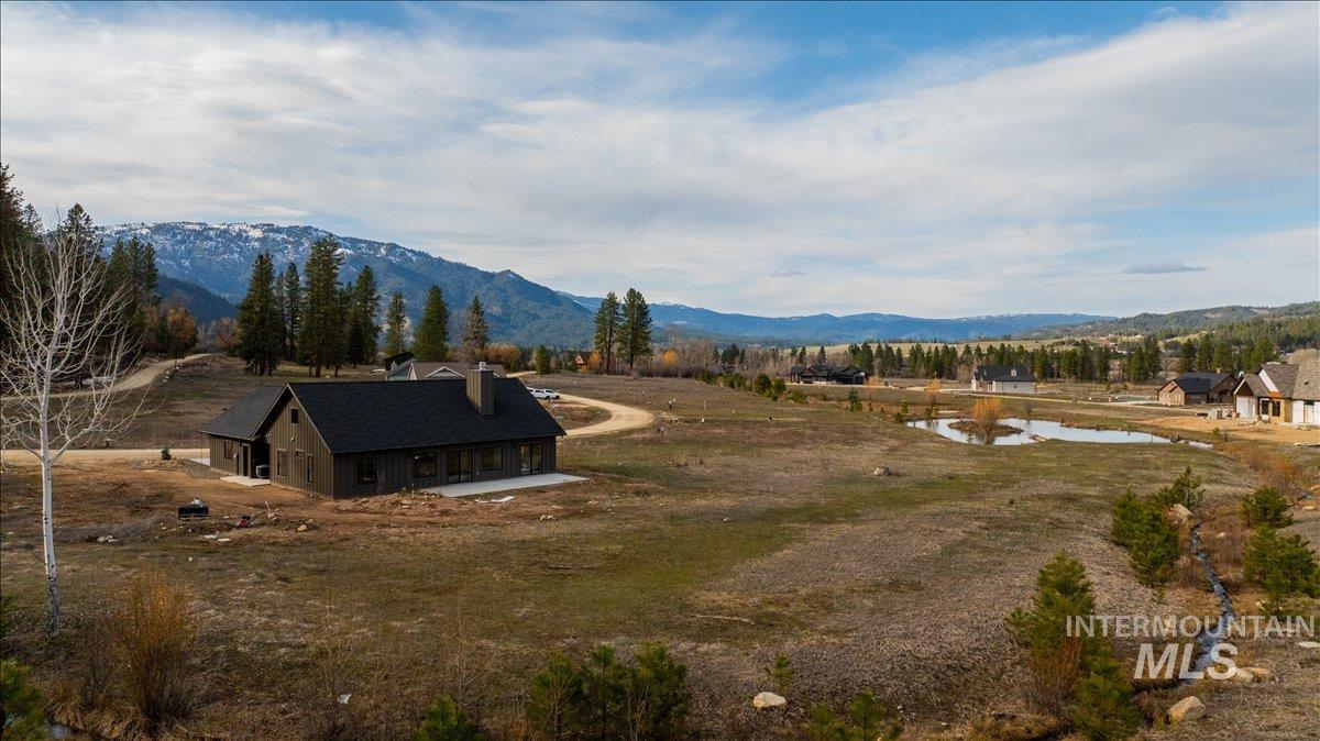 24 Wapiti Court Property Photo 8