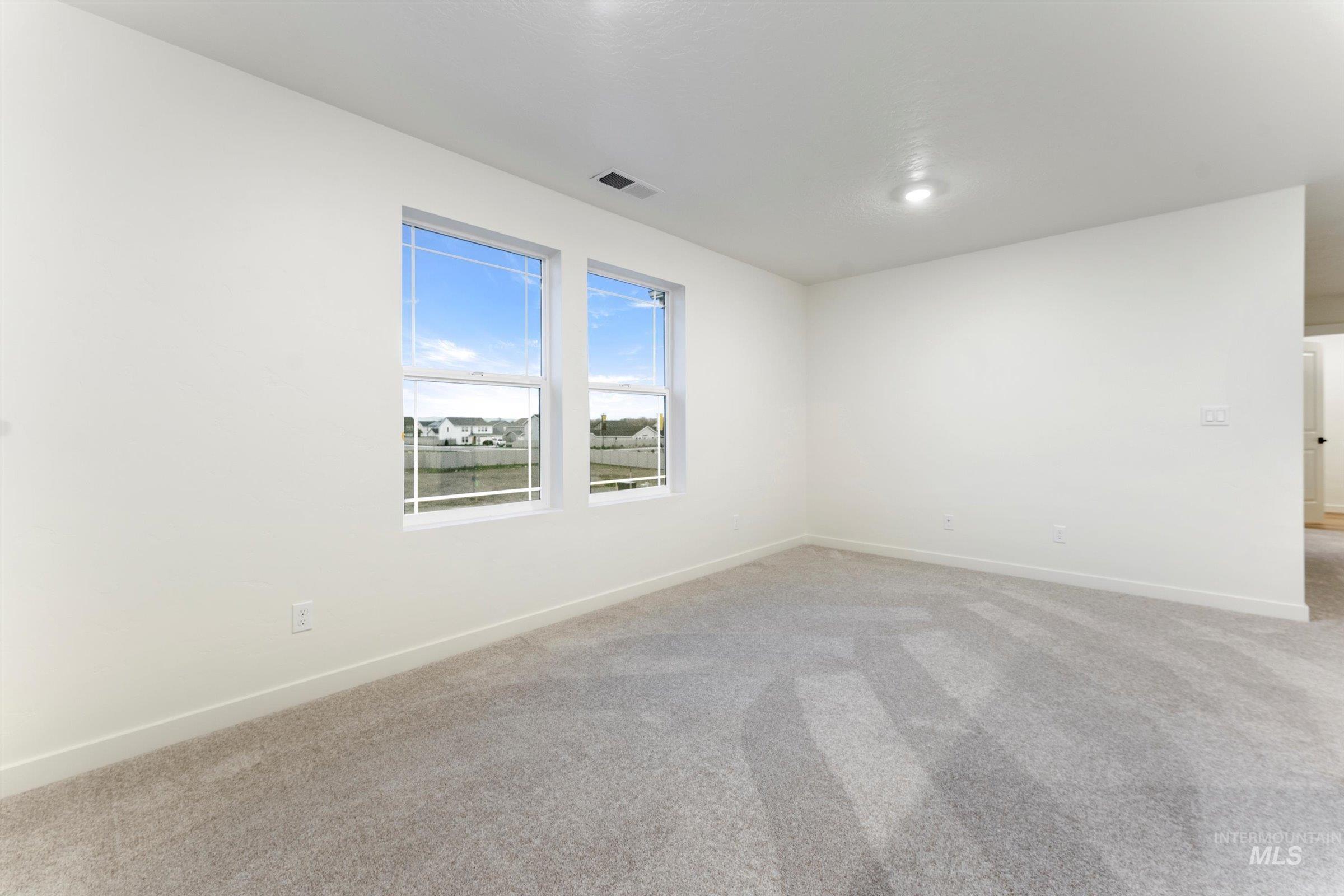 11200 Overhang St Property Photo 21