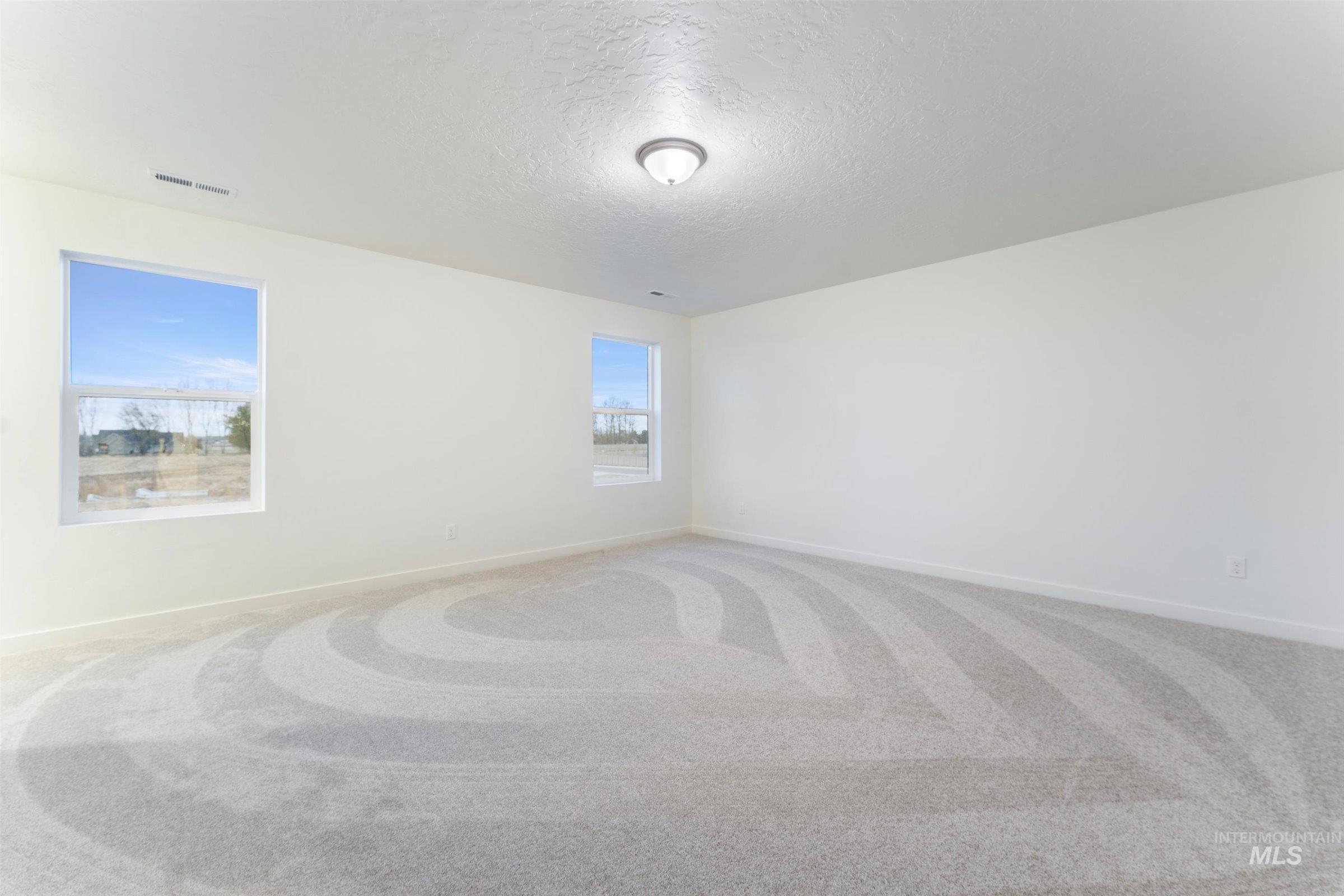 11200 Overhang St Property Photo 22