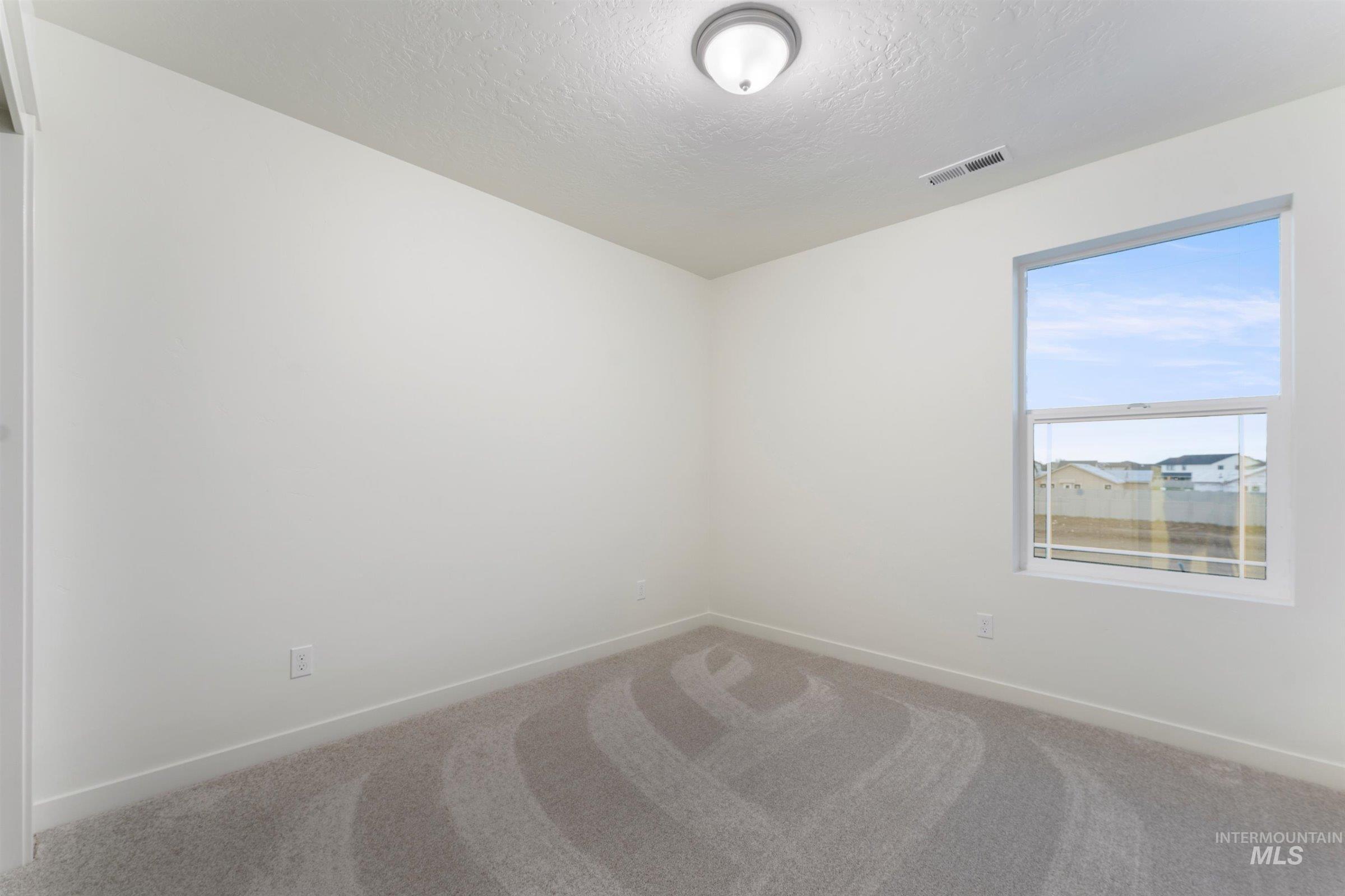 11200 Overhang St Property Photo 26