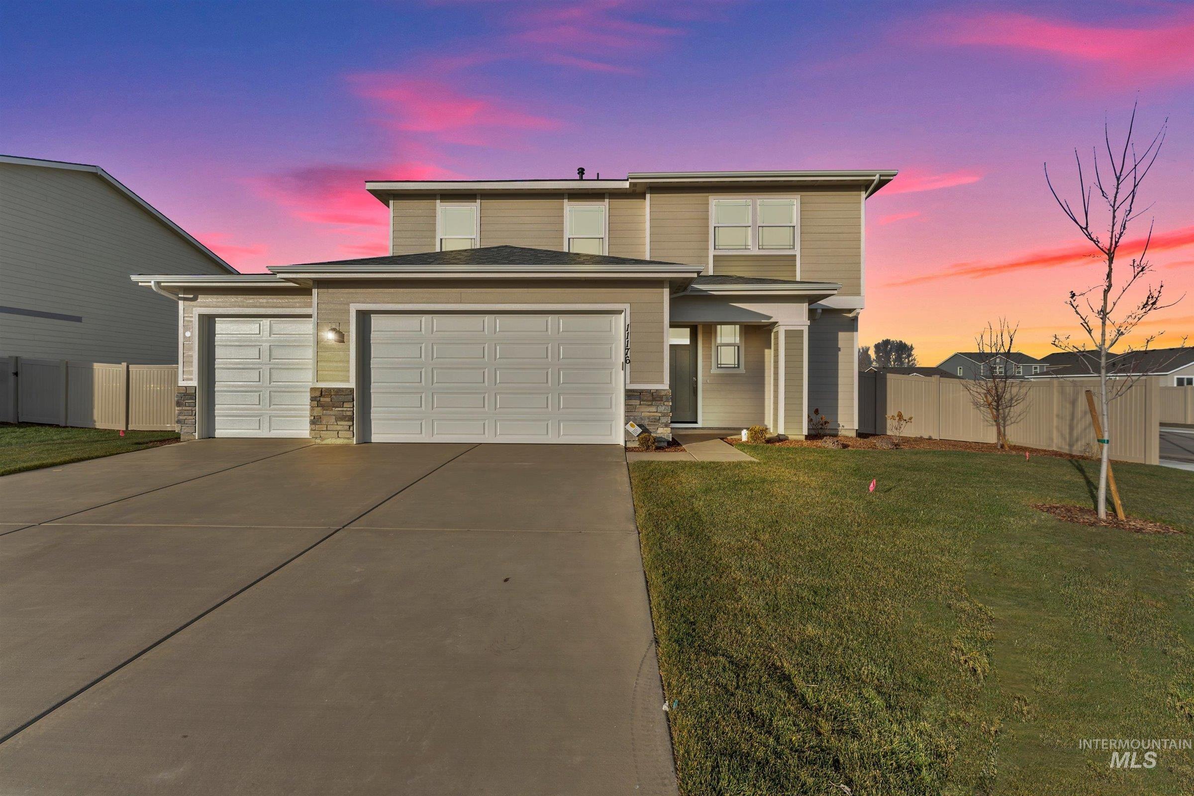 11176 Overhang St Property Photo 1