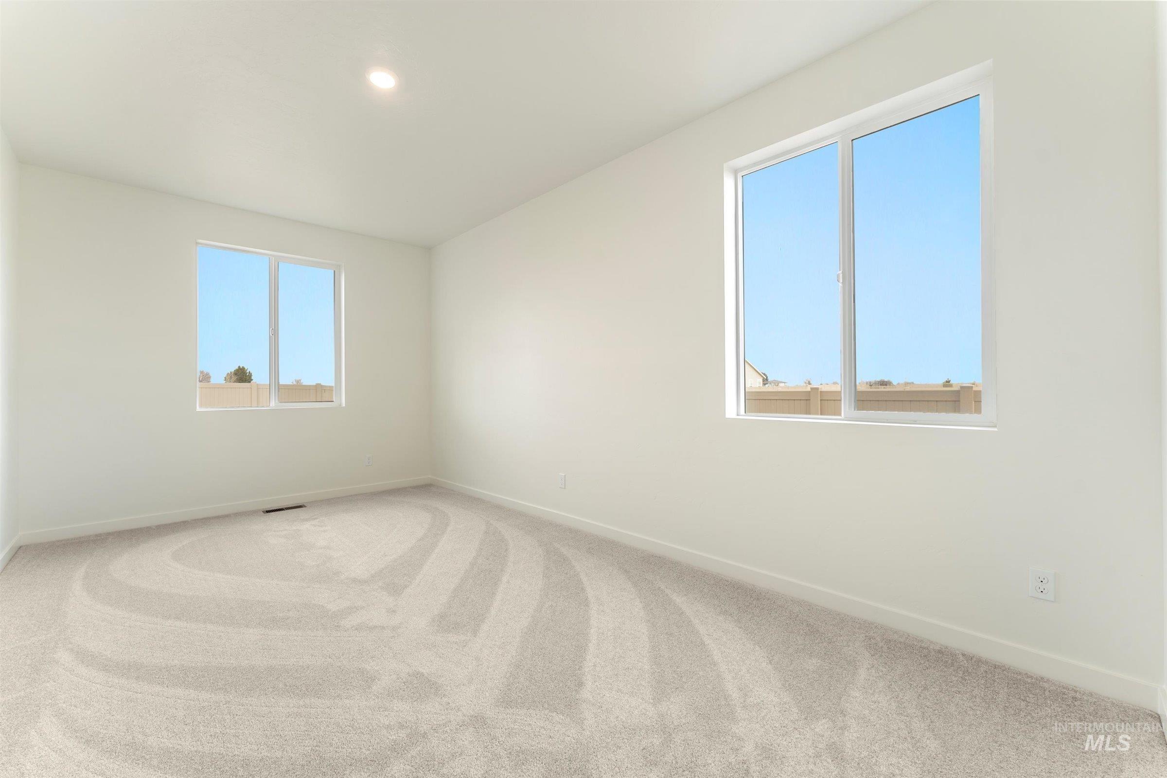 11176 Overhang St Property Photo 15