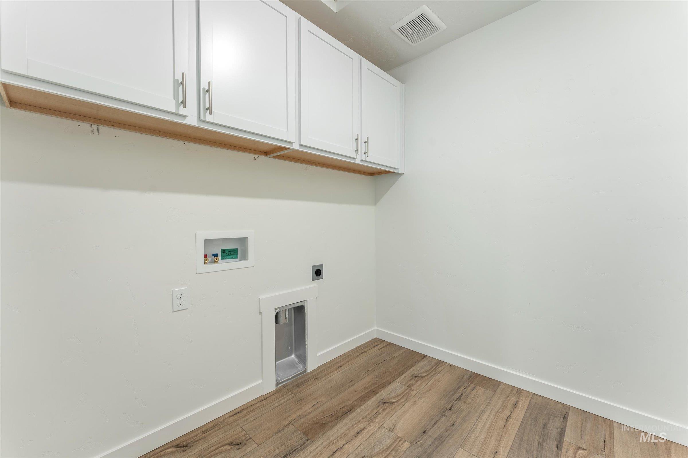 11176 Overhang St Property Photo 26