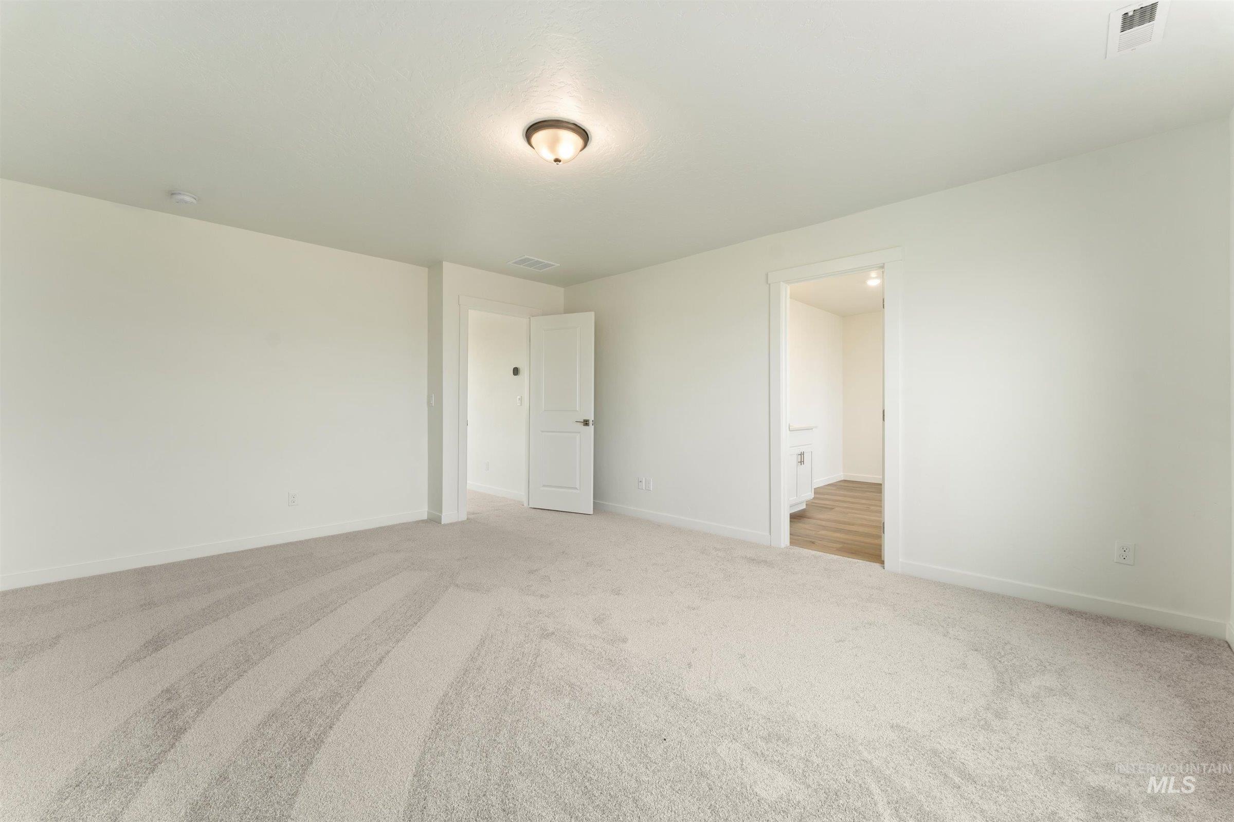 11176 Overhang St Property Photo 28