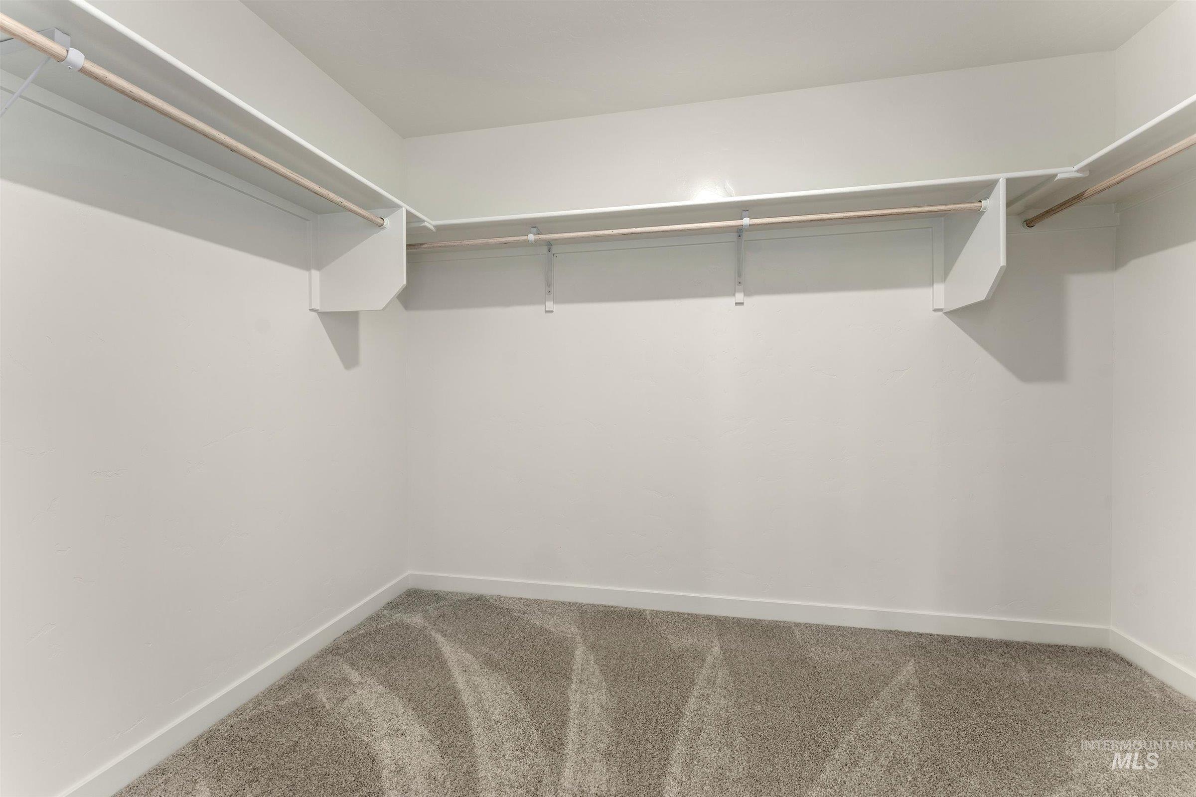 11176 Overhang St Property Photo 32