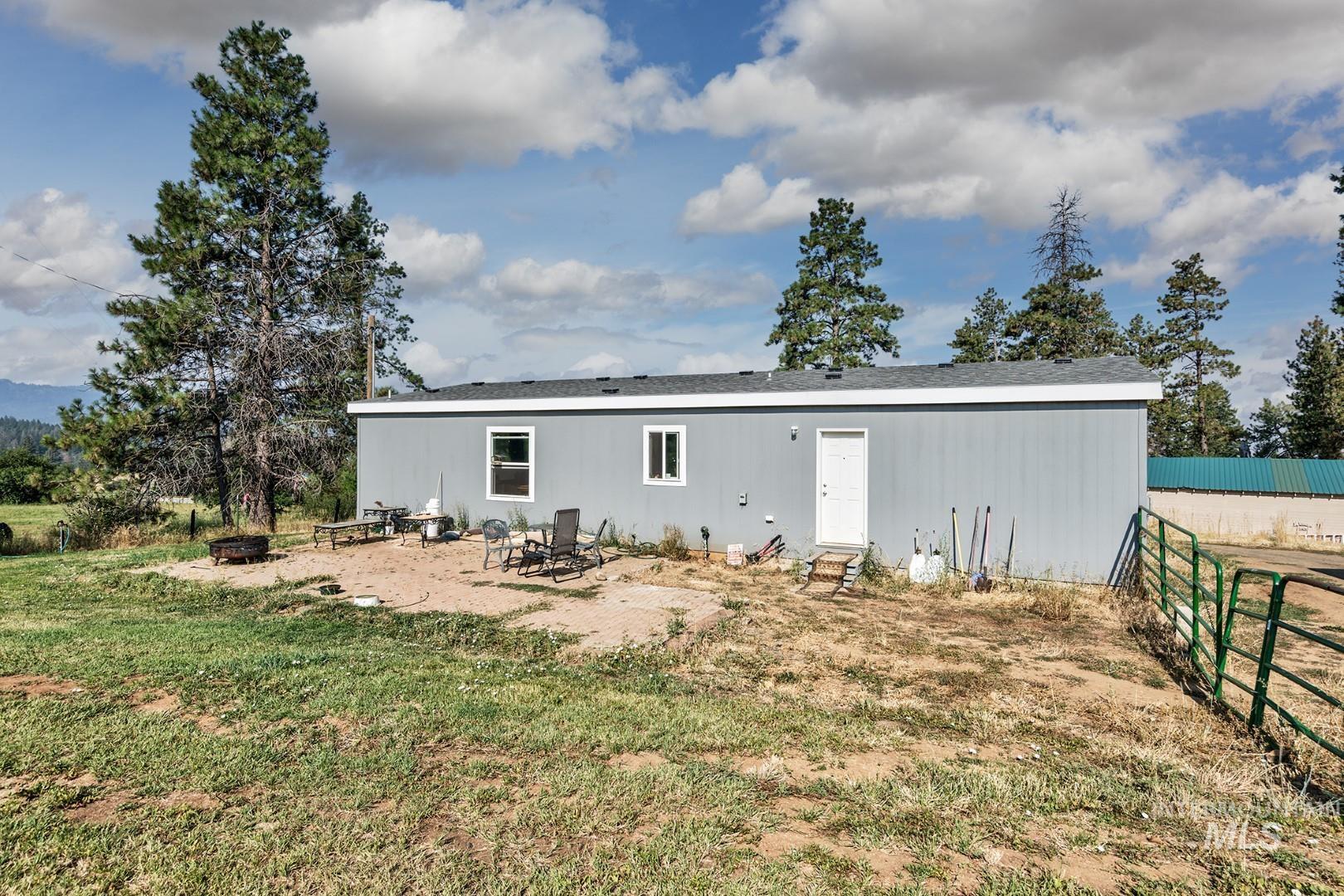 2093 Seid Creek Rd Property Photo 28