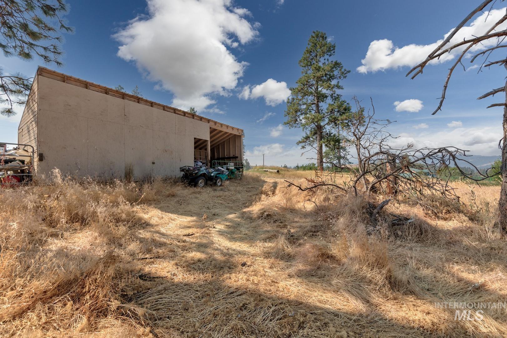 2093 Seid Creek Rd Property Photo 37