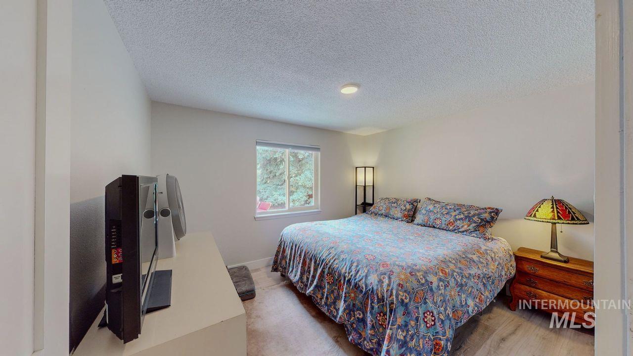 510 Shoshone Drive Property Photo 9