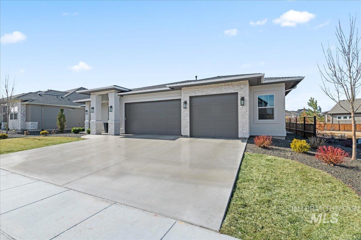 2345 S Pelion Way Property Photo 3