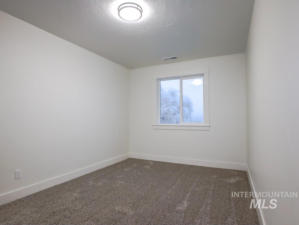 211 Ne 3rd Street Property Photo 17