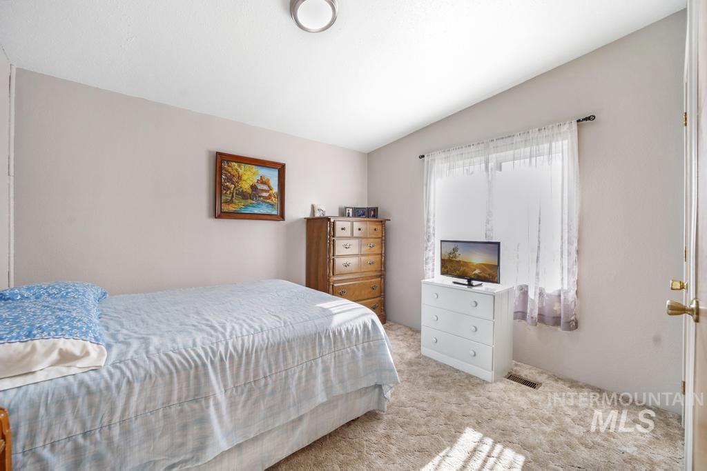 214 S 800 E Property Photo 40