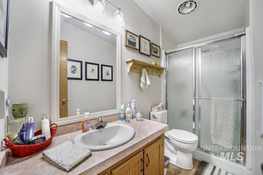 214 S 800 E Property Photo 44