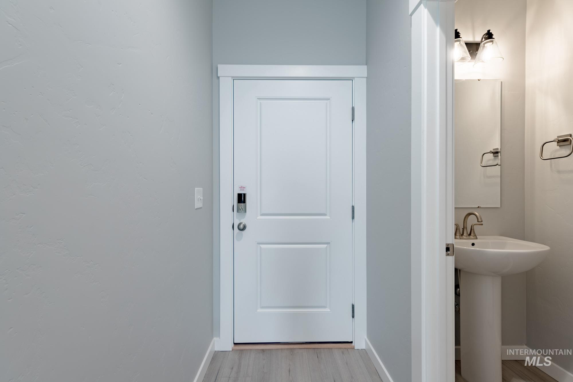 2012 S Cactus Lily Way Property Photo 2