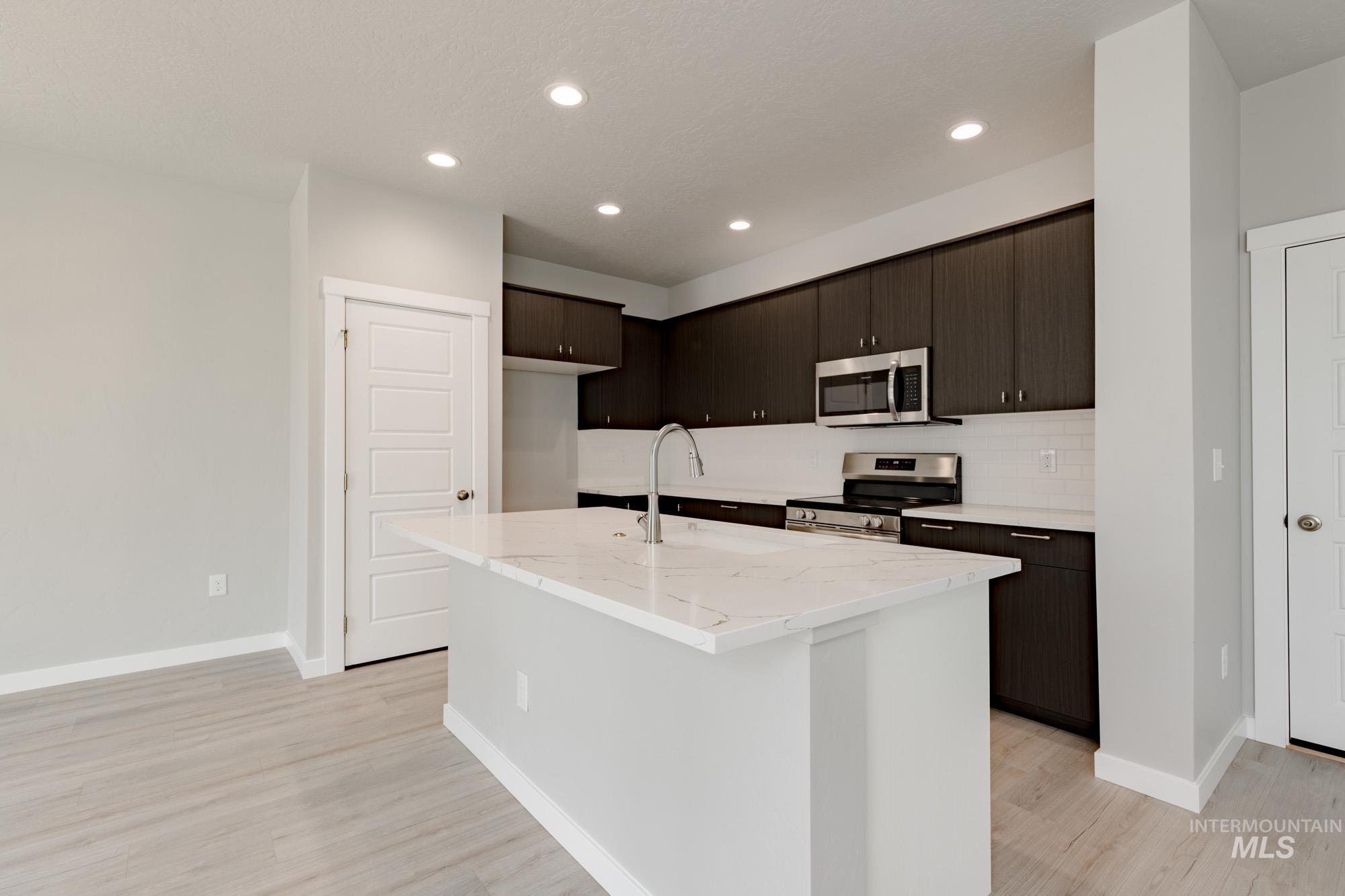 2012 S Cactus Lily Way Property Photo 4