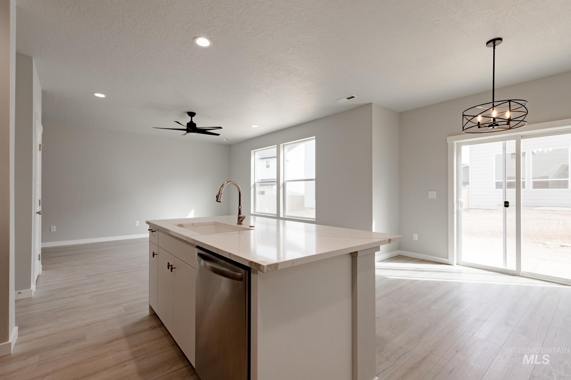 2012 S Cactus Lily Way Property Photo 6