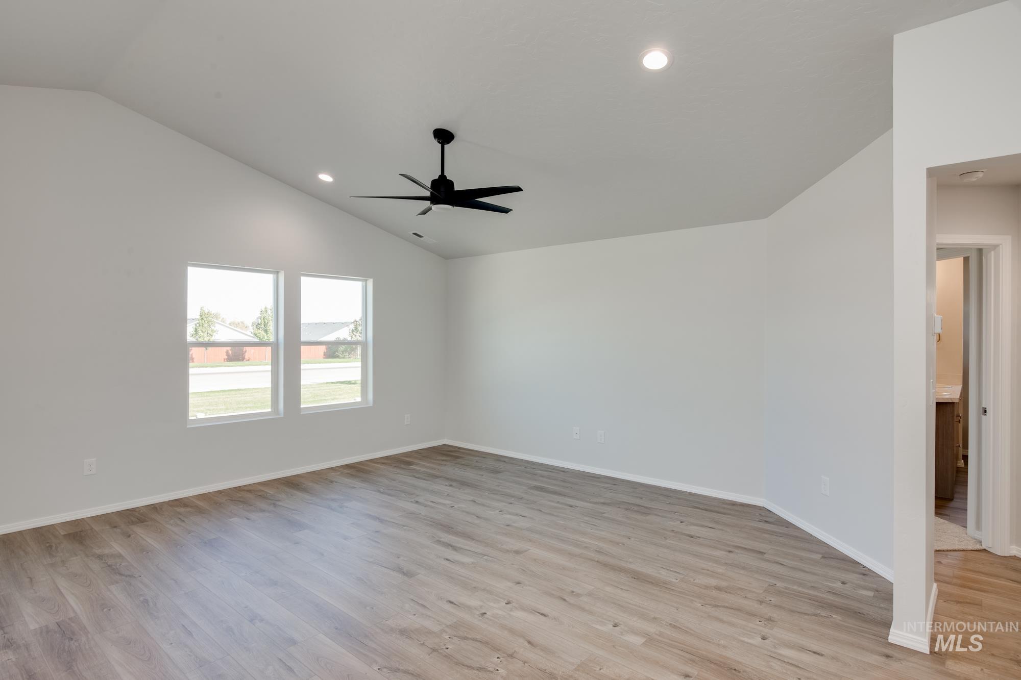 12898 Carkhill St Property Photo 10