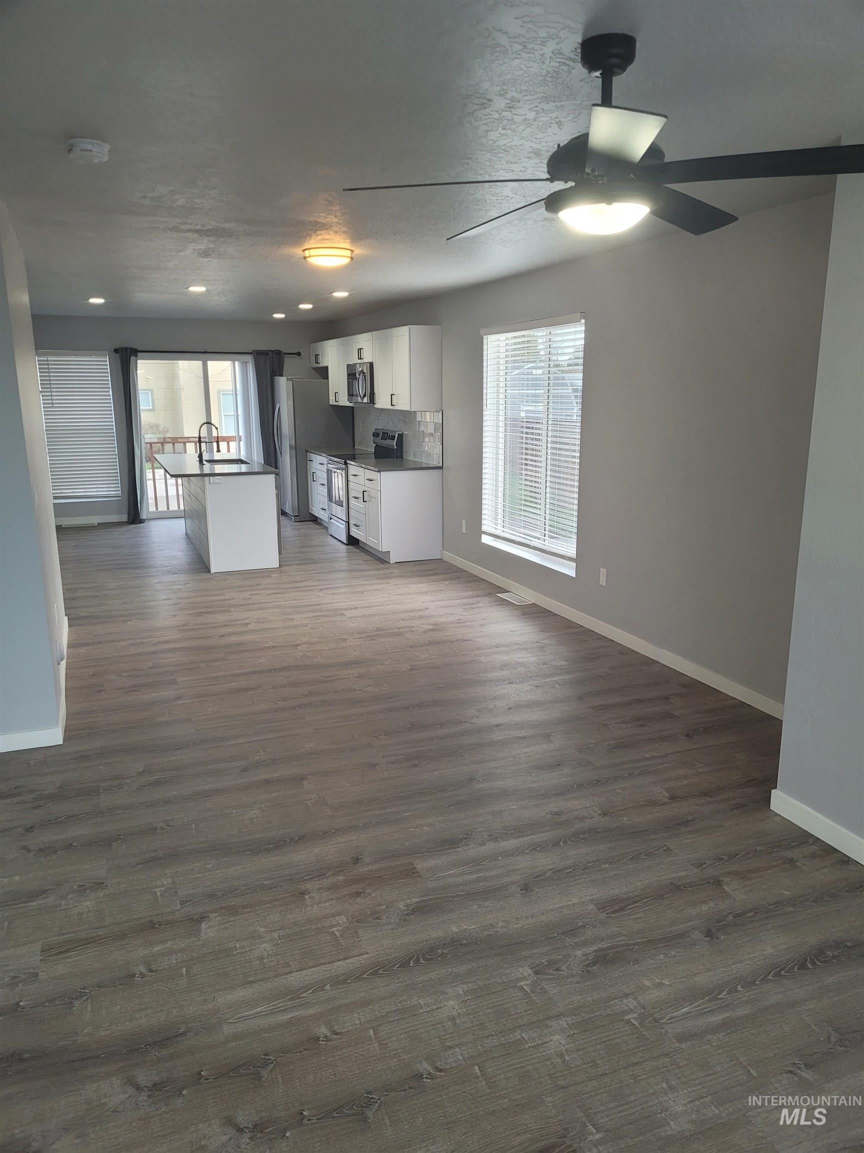 1115 N Midland Blvd Property Photo 3