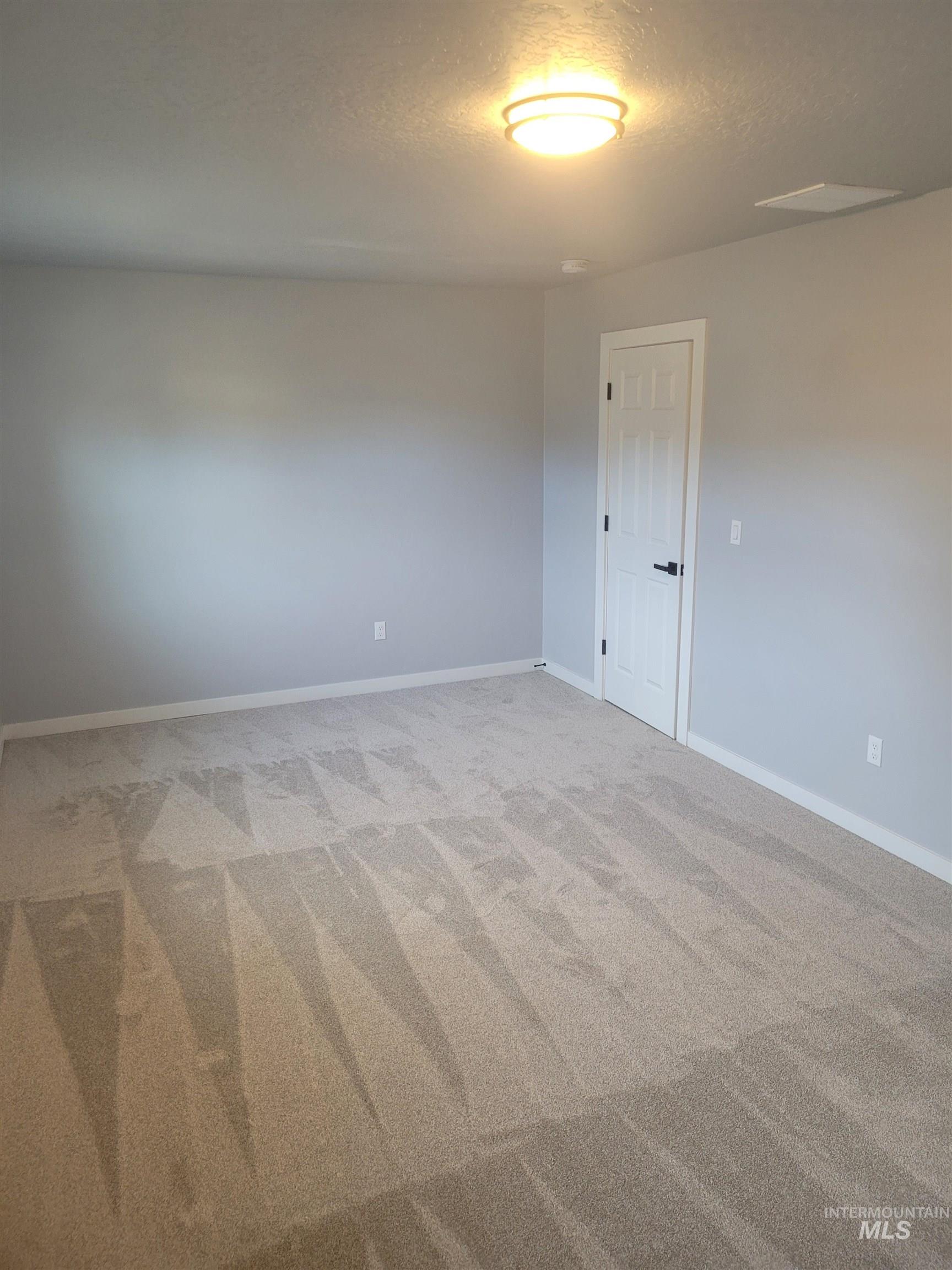 1115 N Midland Blvd Property Photo 33