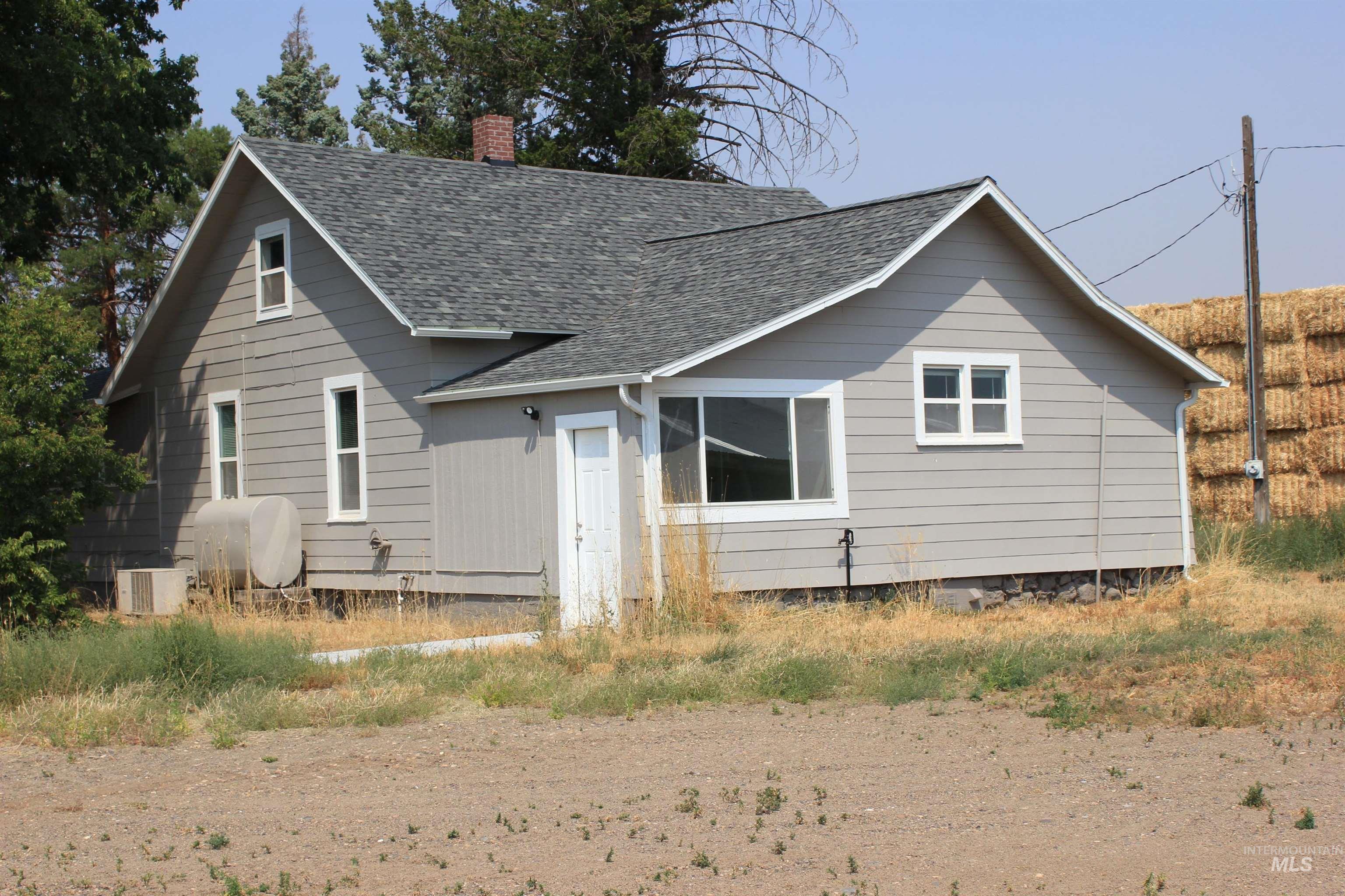 690 & 698 Hale Rd Property Photo 30