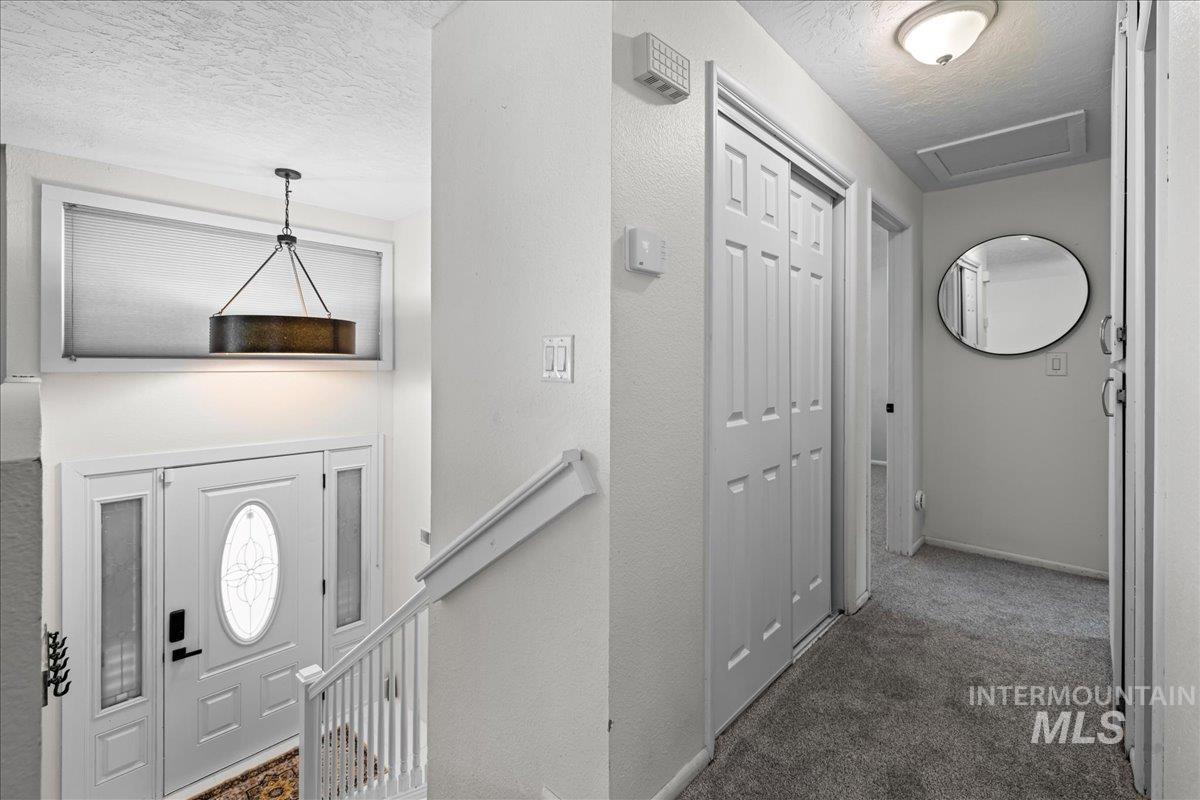 5401 S Latigo Property Photo 4